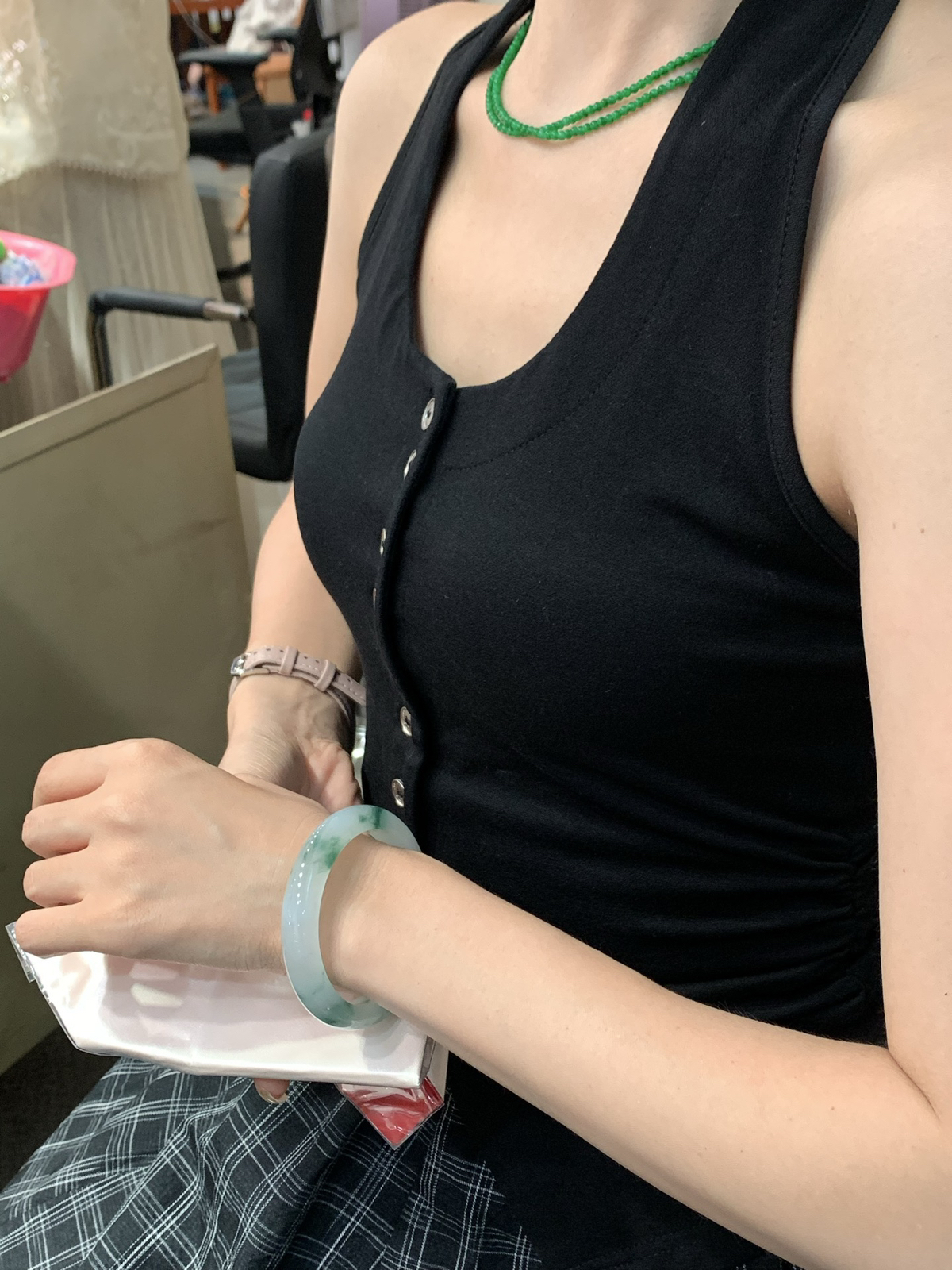 尺寸55.9/12.4/8.2，冰飘花手镯
水润细腻 清新甜美