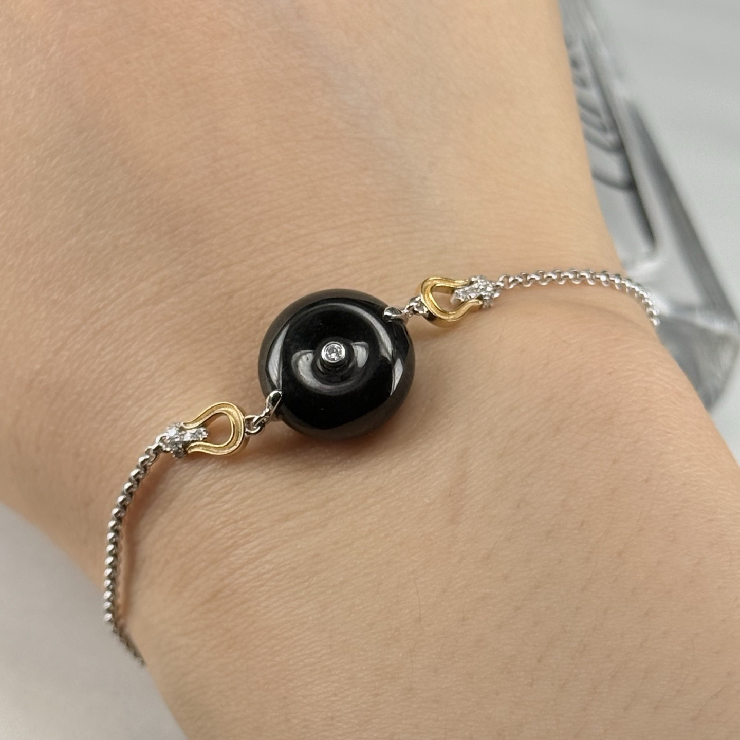 精品18k墨翠平安扣手链 种好色正 黑度极好 打灯通透 油性十足 尺寸13.4