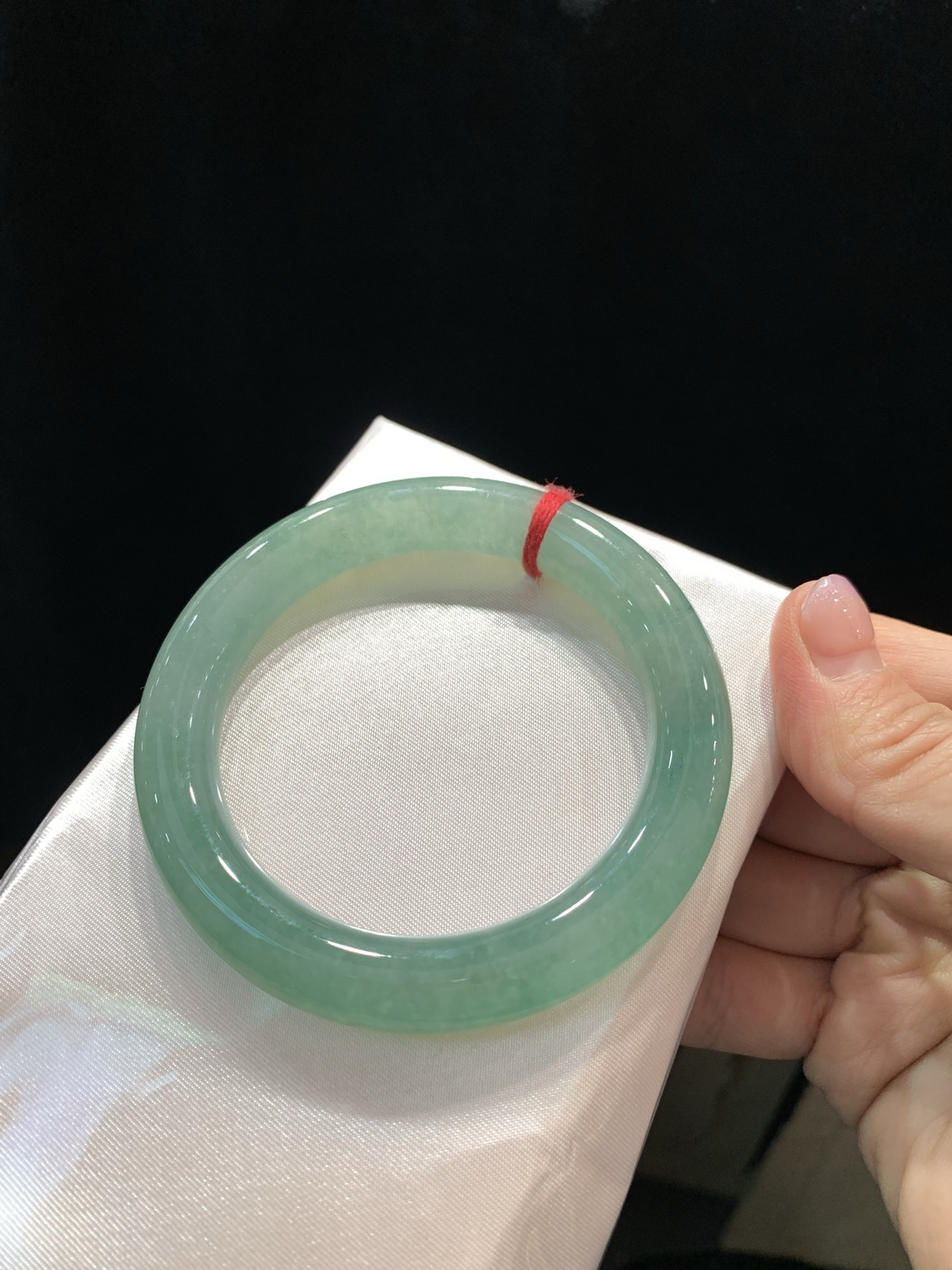 尺寸55.6/10.6/10.8，冰晴圆条手镯 
种好水足 清新甜美
TG-1265-1000