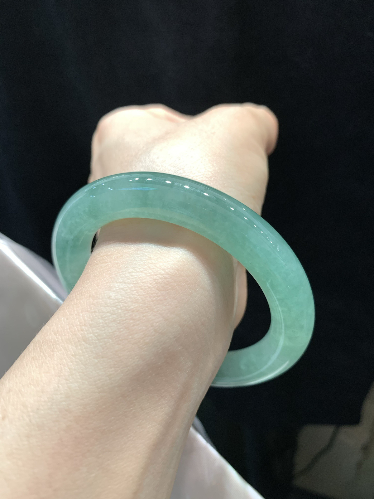 尺寸55.6/10.6/10.8，冰晴圆条手镯 
种好水足 清新甜美
TG-1265-1000