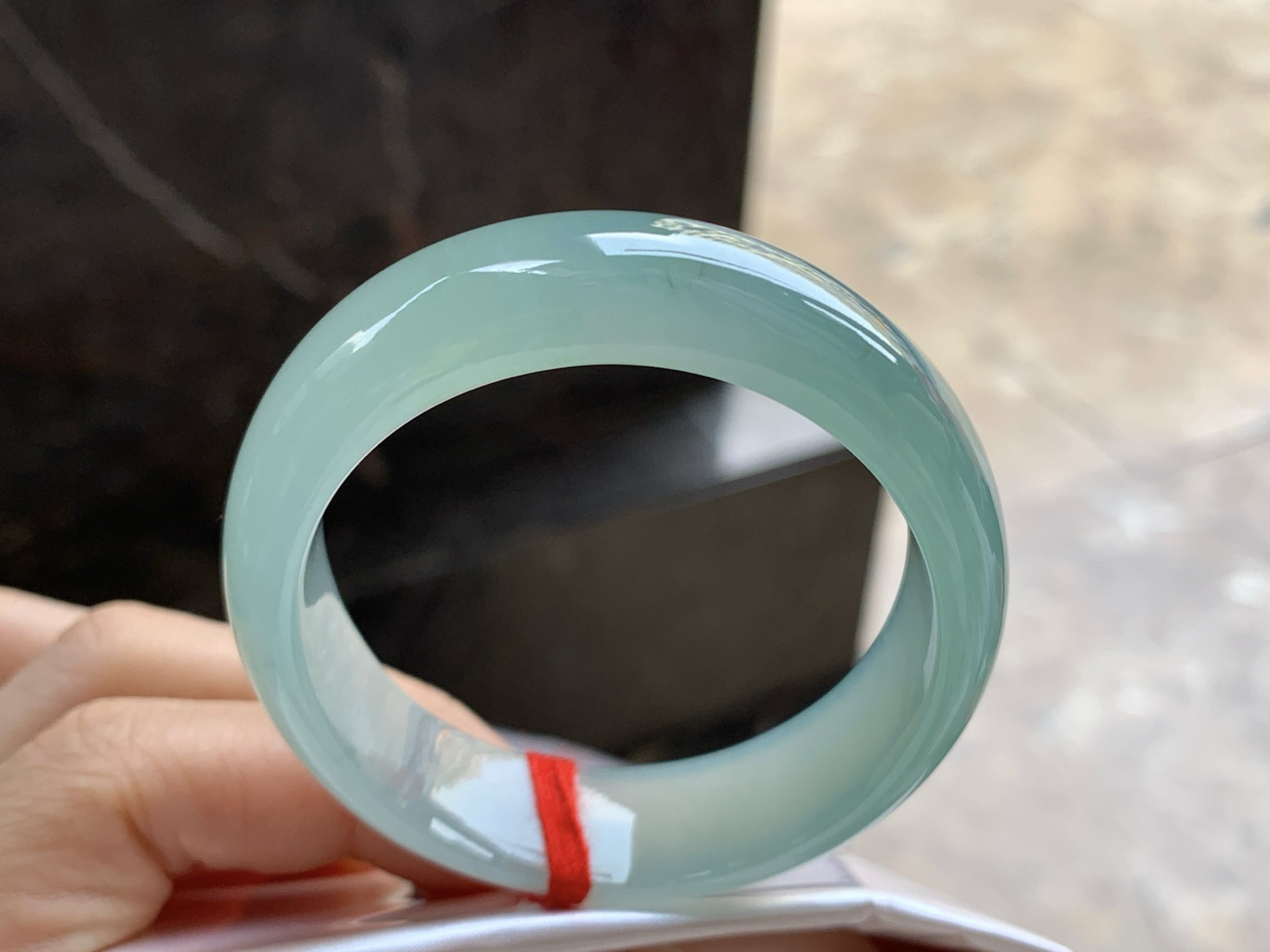 53.3-13.4-6.6

冰晴贵妃手镯^_^起光 正圈51可以带