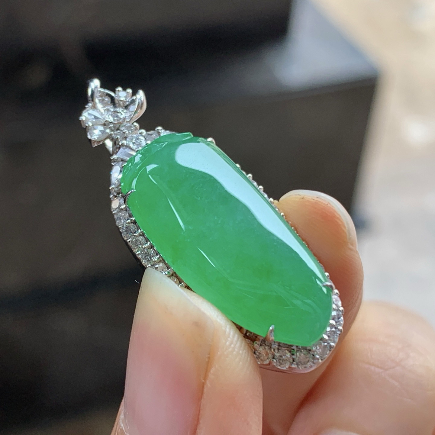 金钻镶嵌阳绿色福瓜^_^色阳 尺寸25