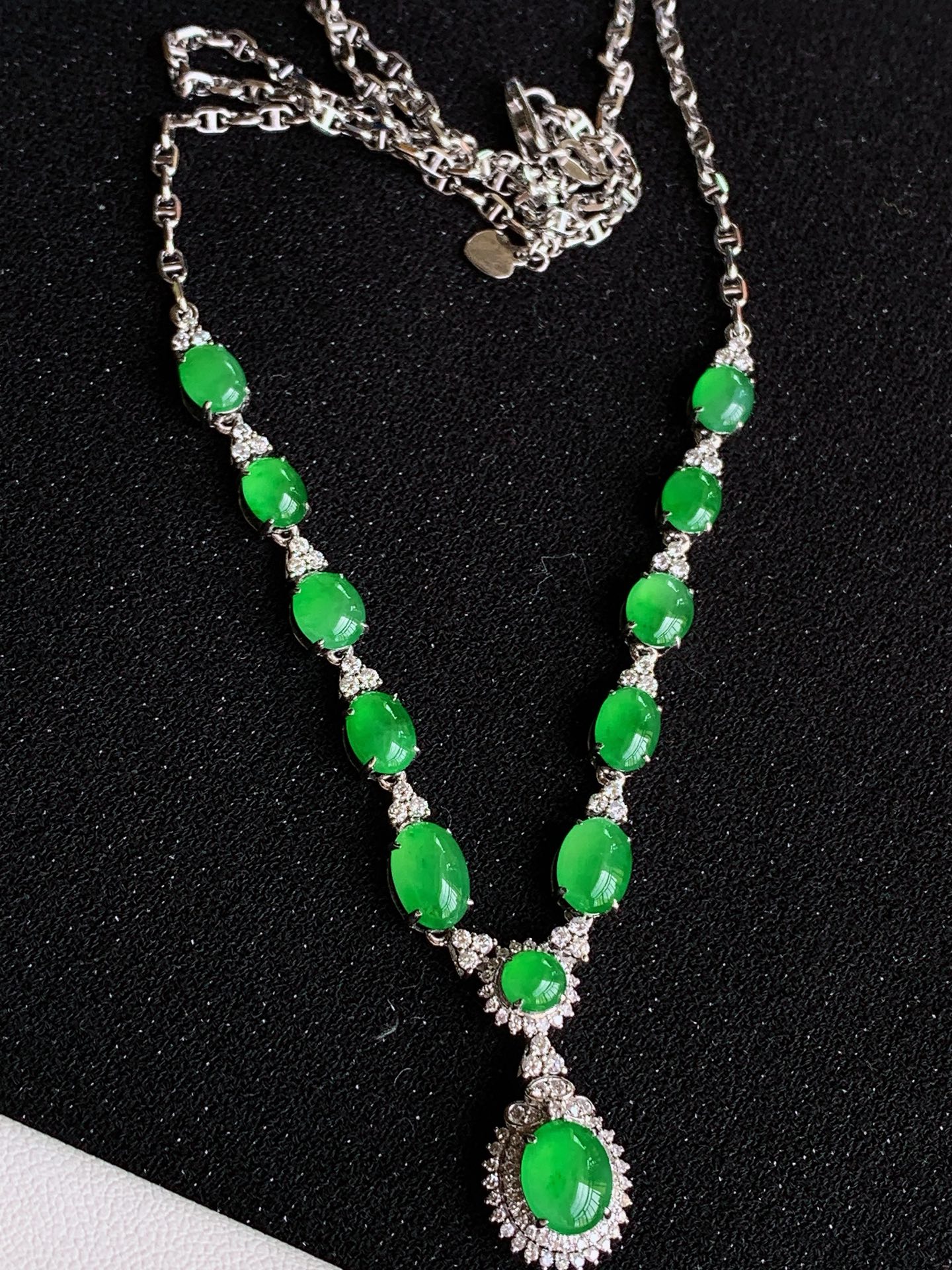 ️【18k镶嵌冰绿锁骨链】无裂，裸石尺寸：7.2/6.5尺寸：23.4/10.9/7