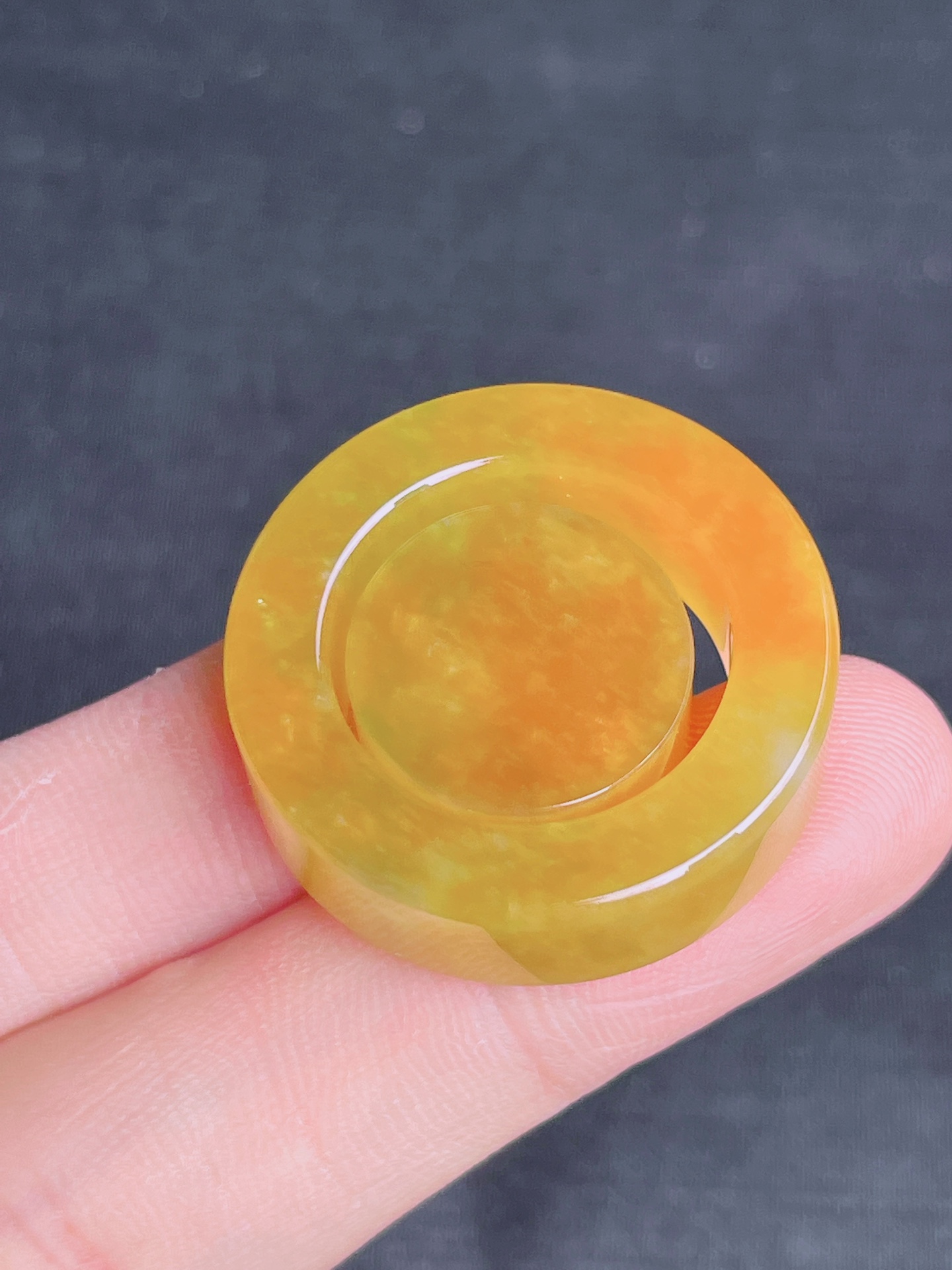 ️高冰黄翡平安扣套装，晶莹剔透，新颖时尚，无裂，8.5-5