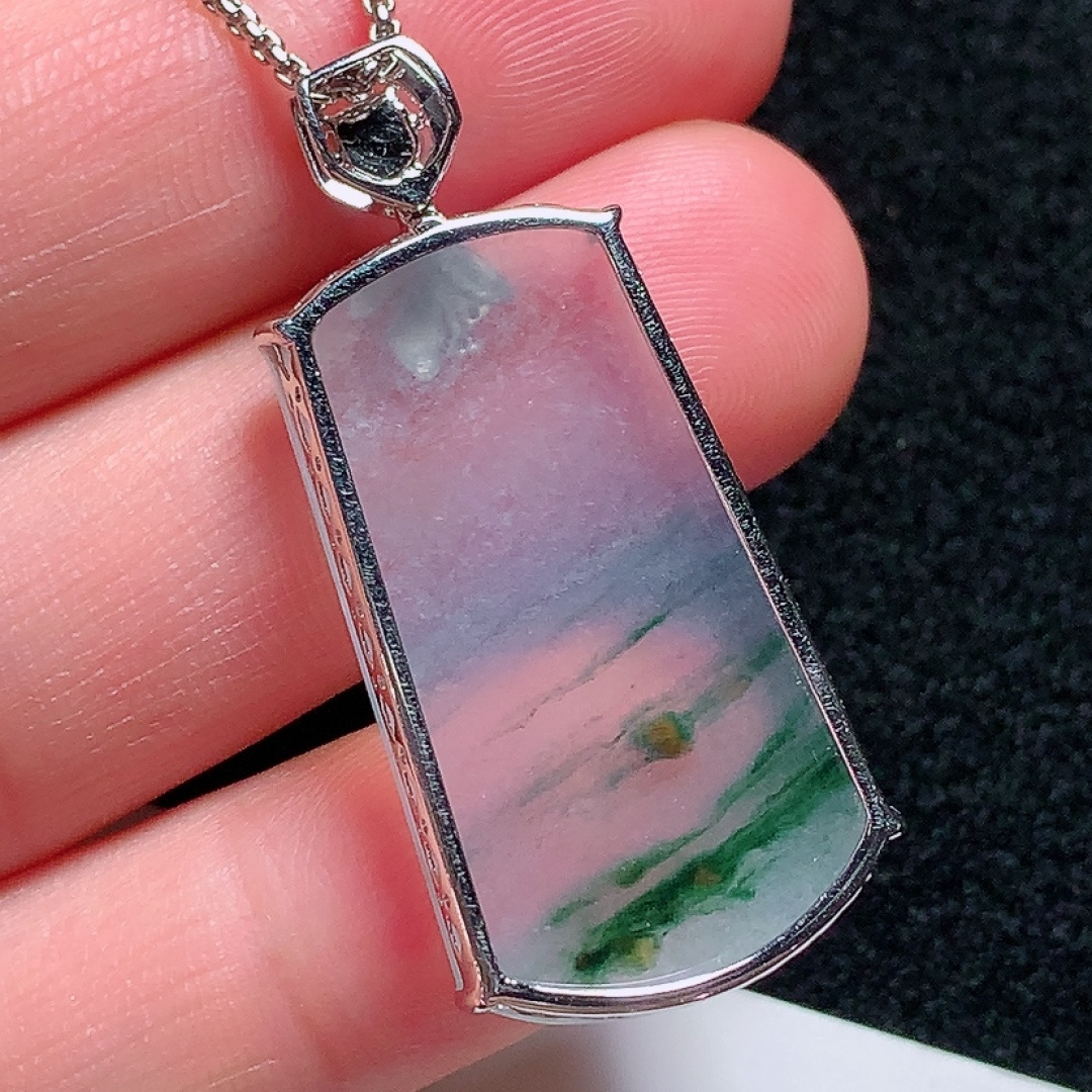 ️18k金镶嵌冰种飘花无事牌，种老水头好，又冰又润，饱满无裂：38.2/17.2/3.9mm裸石：30.7/16.8/1.5mm，ss50182a