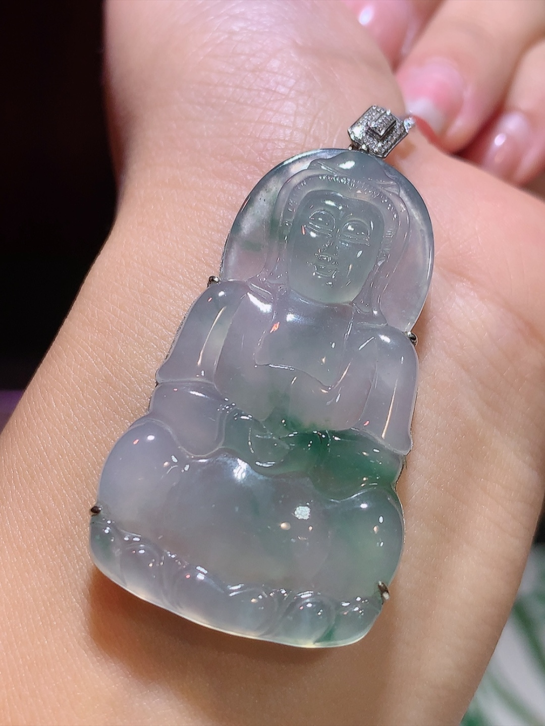 冰飘花观音吊坠 饱满底子细腻，水润十足，佩戴精致优雅 货号03416，53-26.3-5.9