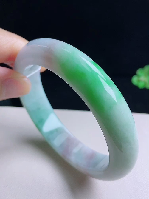 手镯，无裂，尺寸54.7/12.7/8.2/编号va18