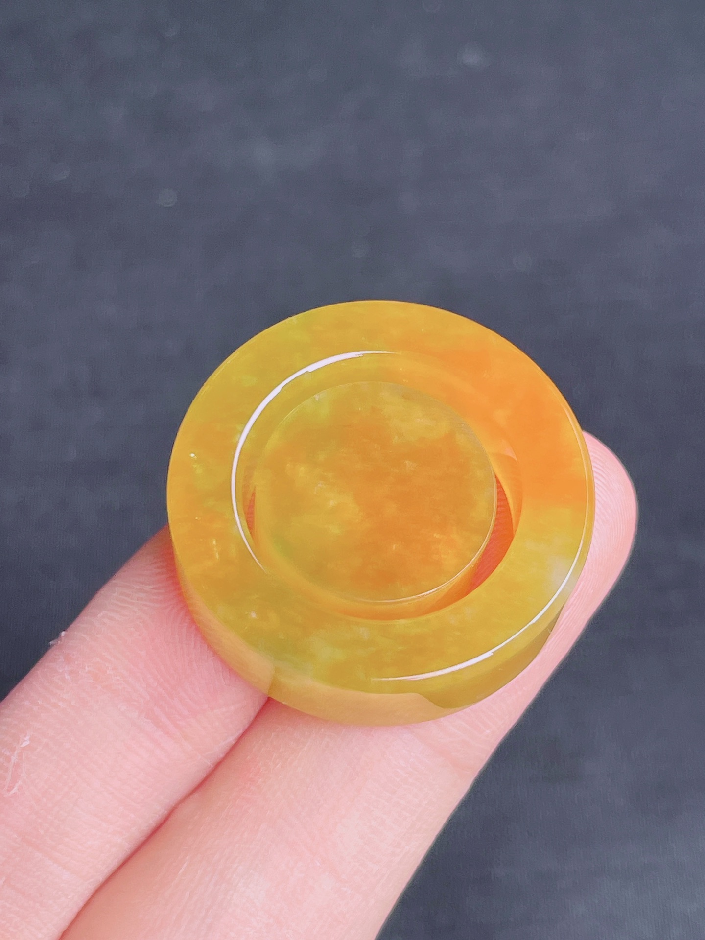 ️高冰黄翡平安扣套装，晶莹剔透，新颖时尚，无裂，8.5-5