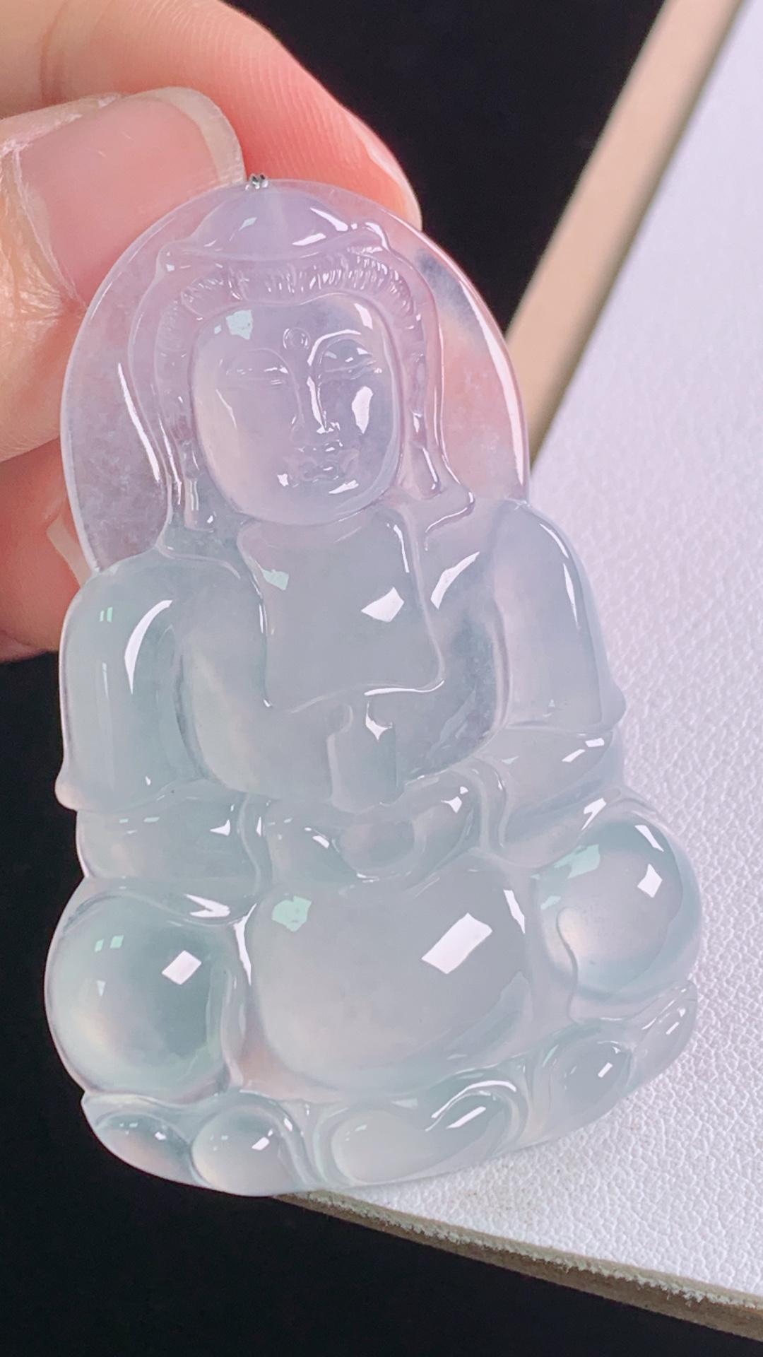 ️高冰观音，种水，晶莹剔透，无裂，尺寸:54.8-36.6-5.8mm