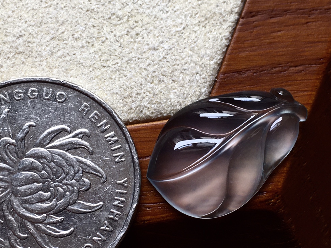 ️ 玻璃种叶子 种老，底子冰透起光，无裂 尺寸20.7*13.6*3.6 超值