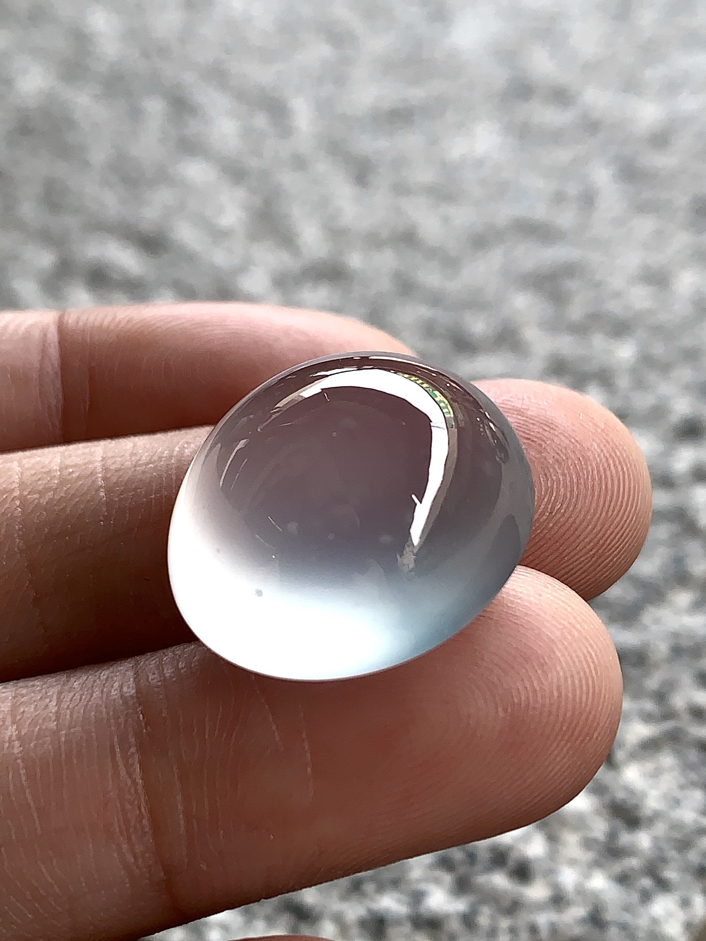 ️ 玻璃种蛋面，胶感十足，荧光盈盈，通透度拉满尺寸18.6×16.5×10.7