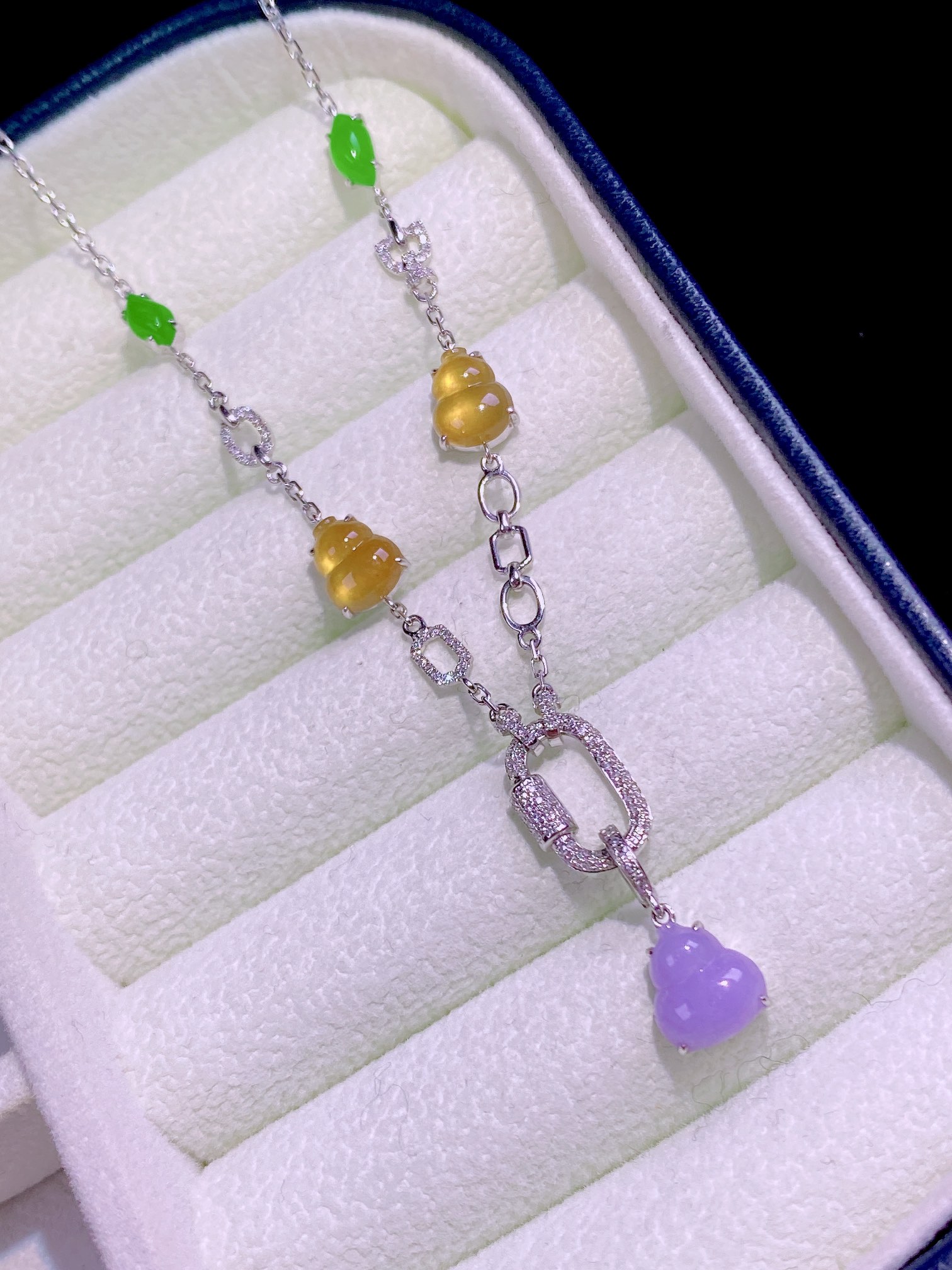 ️月移花影动 疑是玉人来天然翡翠冰种多彩锁骨链 高品质 奢华款佩戴高雅气质 满满的珠宝感 新品，8-7.5-2.5-78.5-11-4.3