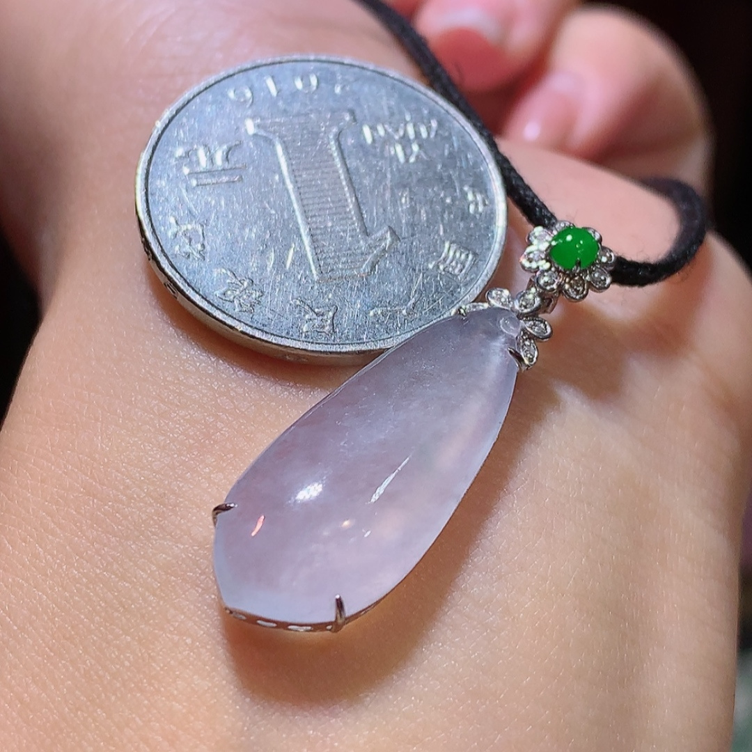 高冰福瓜吊坠，底子细腻莹润 冰润起胶  佩戴清新优雅货号26416，35.6-11.2-5.7-26.1-11.2