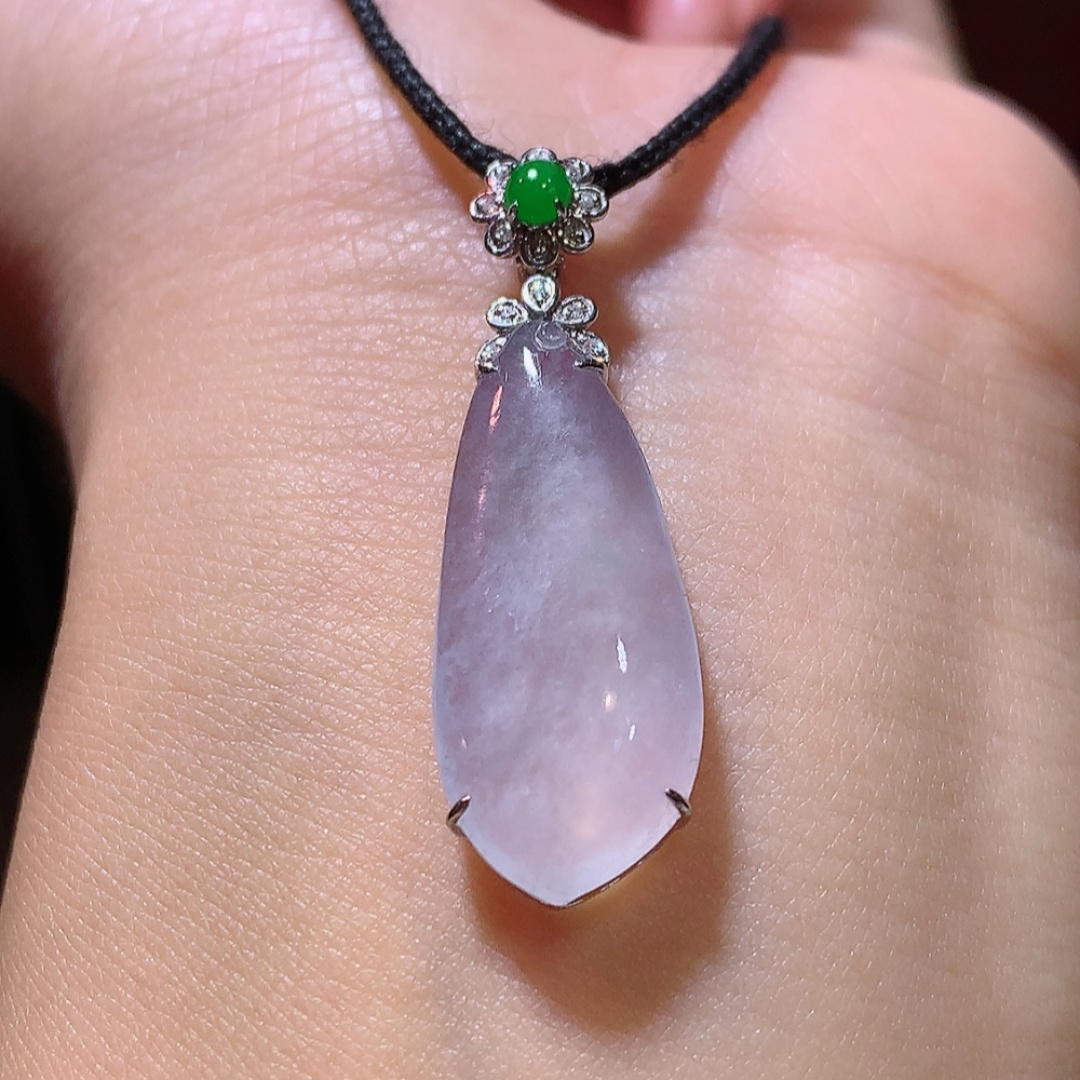 高冰福瓜吊坠，底子细腻莹润 冰润起胶  佩戴清新优雅货号26416，35.6-11.2-5.7-26.1-11.2