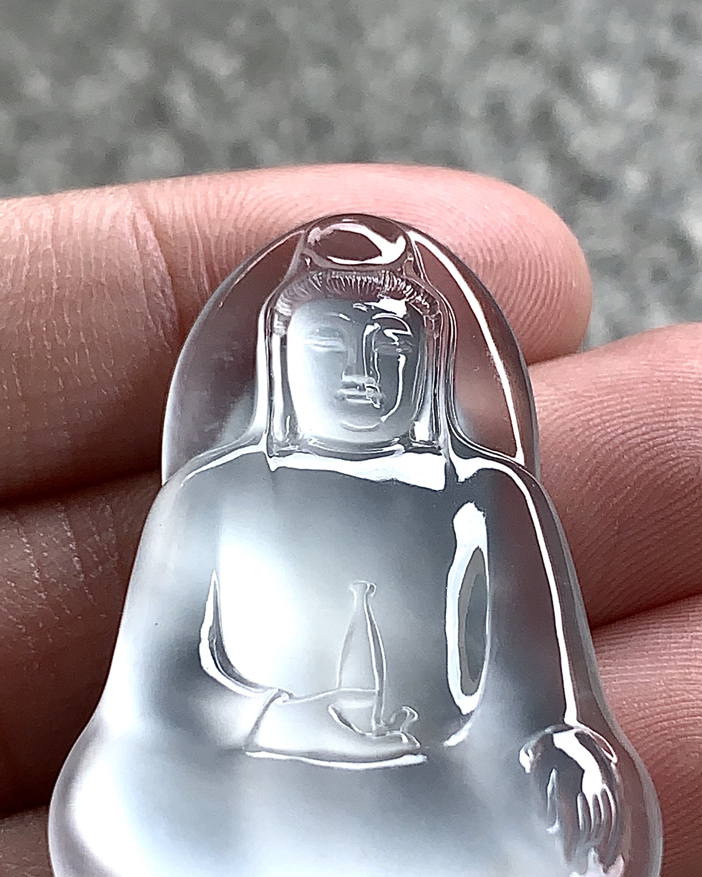 ️ 玻璃种观音，玉质干净细腻，荧荧流光，尺寸39.3×24.8×5.2