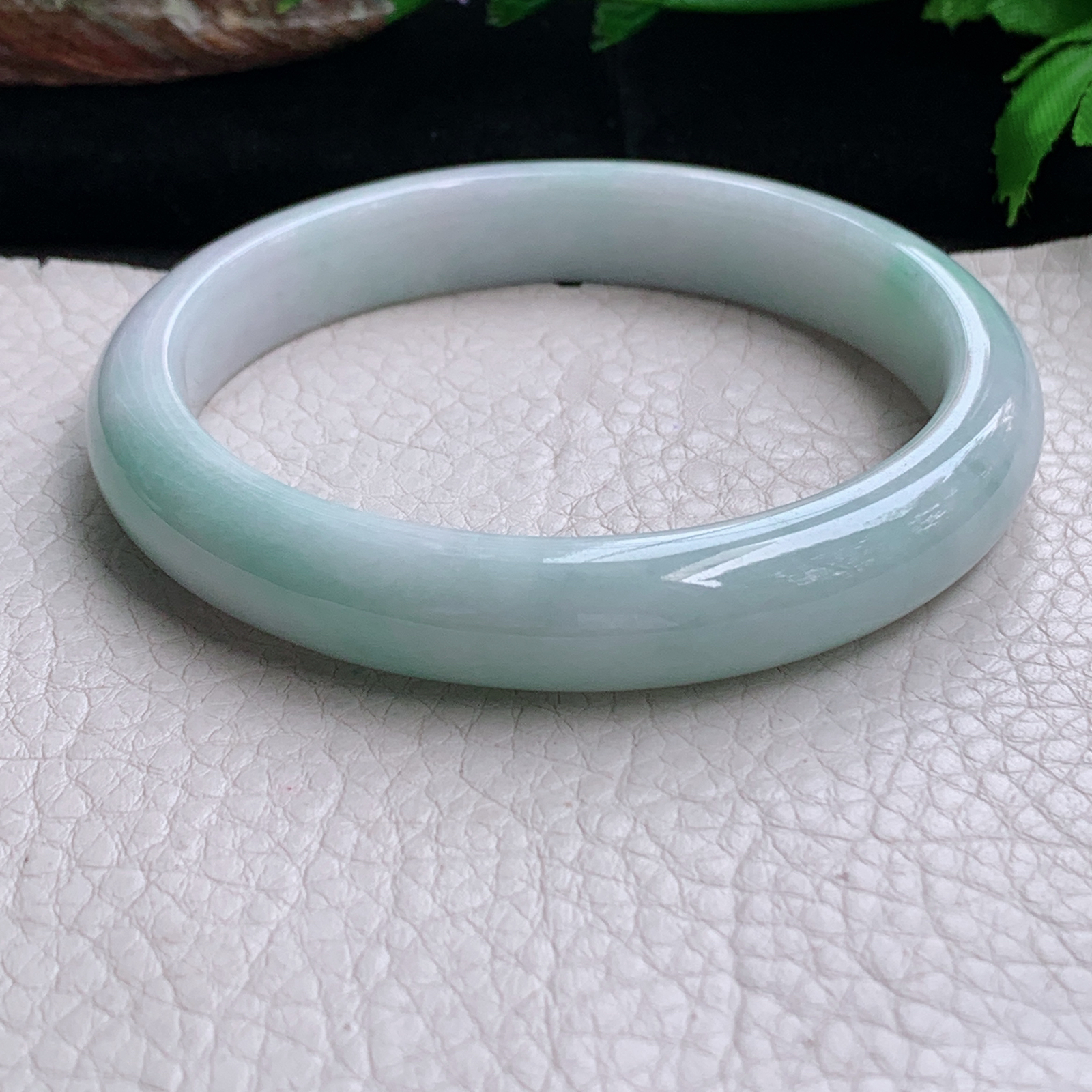 js大圈口61.5*11.5*8.3平安镯 天然缅甸翡翠a货手镯飘绿正圈玉镯子