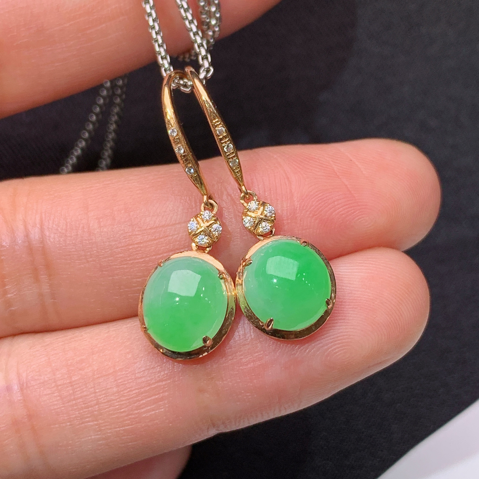 甜绿蛋面耳坠，18k金镶嵌，简约时尚，冰润细腻，种水足，Wzh 尺寸8.7*7.6*3