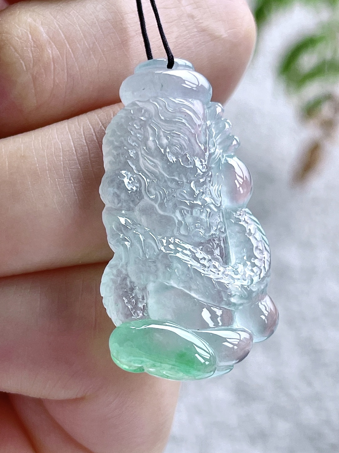 高冰飘绿花龙柱龙牌吊坠，缅料 无裂 性比高 飘花，35.3-19.8-6.2，7.5克
