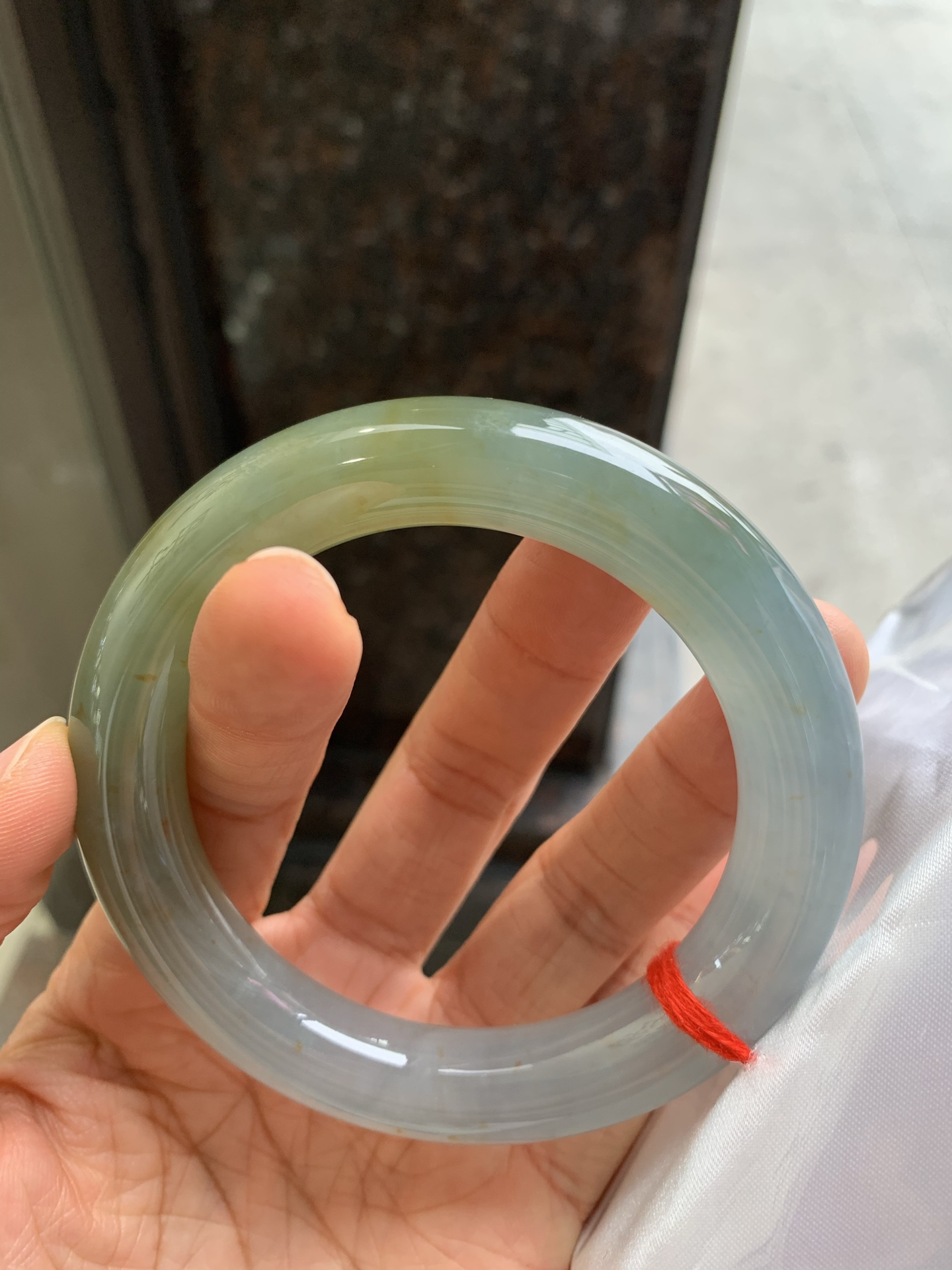 圆条冰黄翡 无裂 尺寸：60/12.8/12.4 大圈口