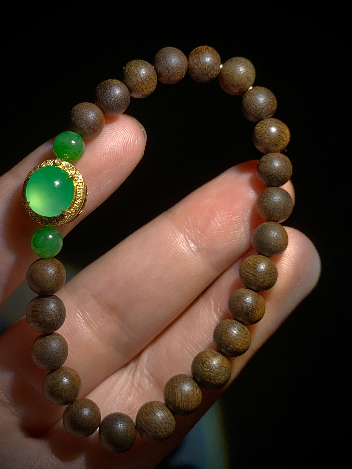 手链手串，翡翠绿蛋面裸石约9.2-8.6-4mm，
整体12.5-11.5-8.8mm，18K金，南