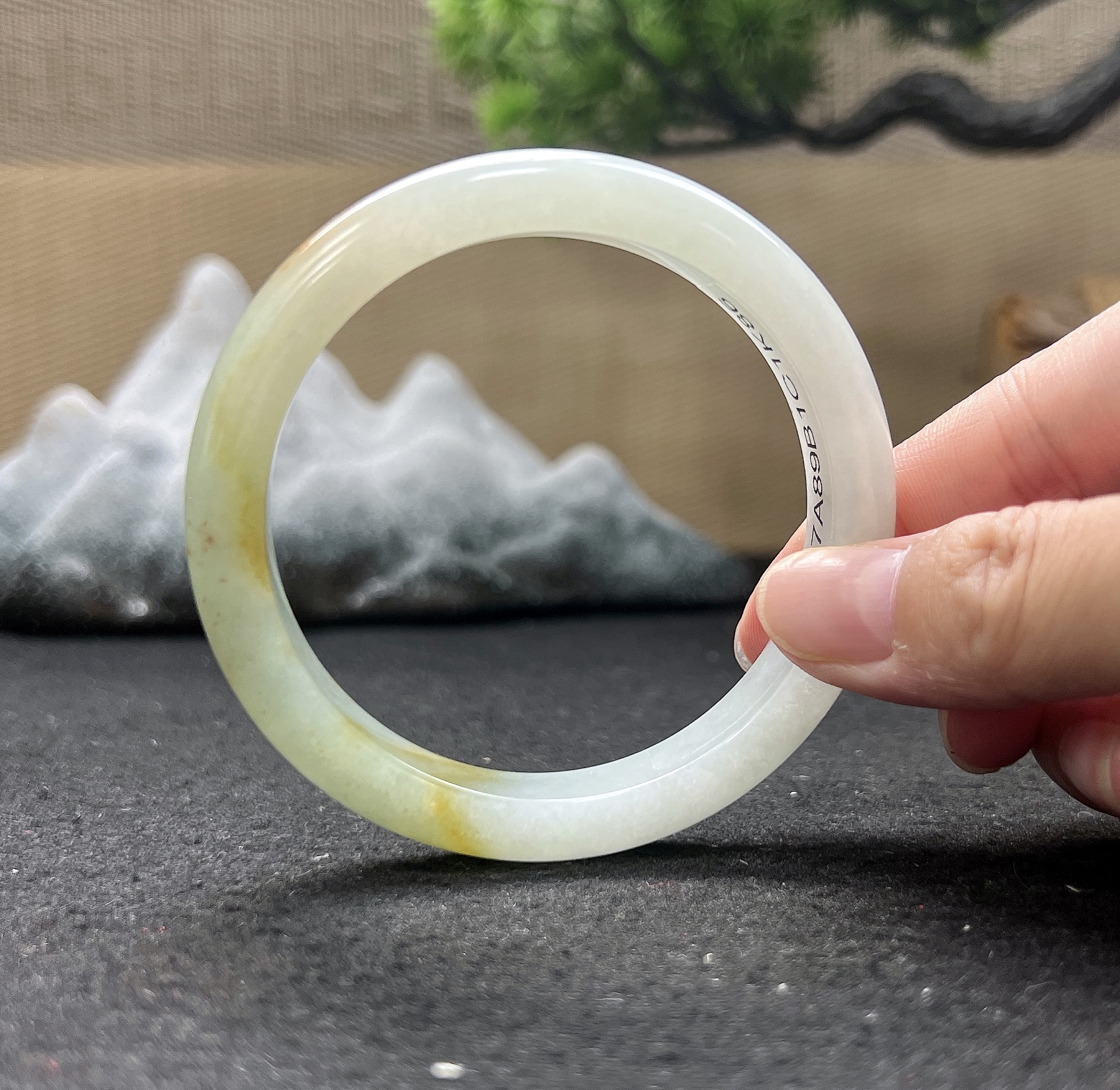 57正圈洒金黄手镯