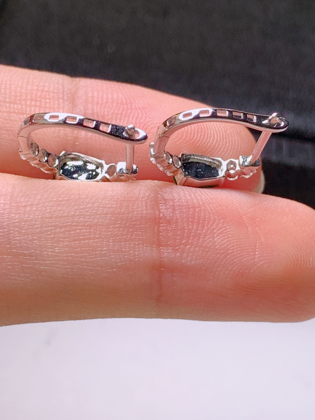 ️ 冰阳绿树叶耳扣，色阳水润，裸石5.9-3.9-1.1