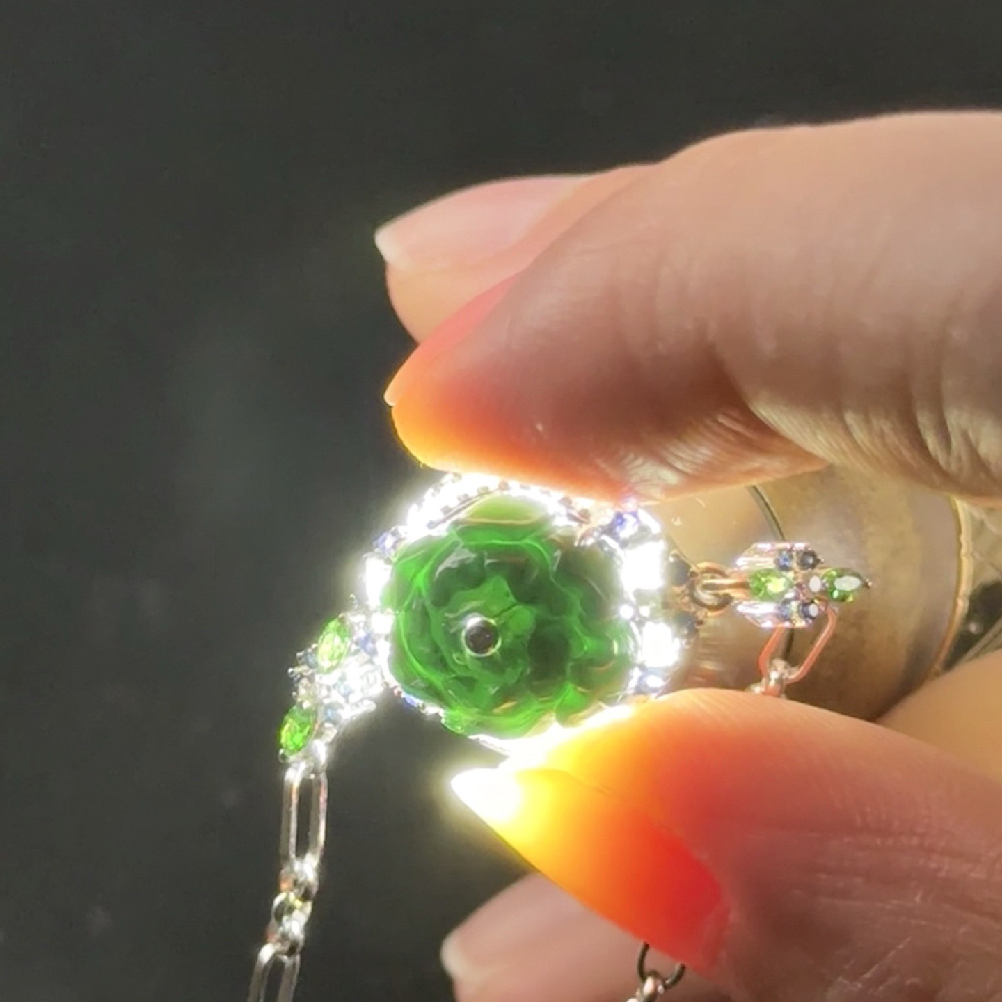 精品18k墨翠手链 种好色正 黑度极好 打灯通透 油性十足 尺寸10.8