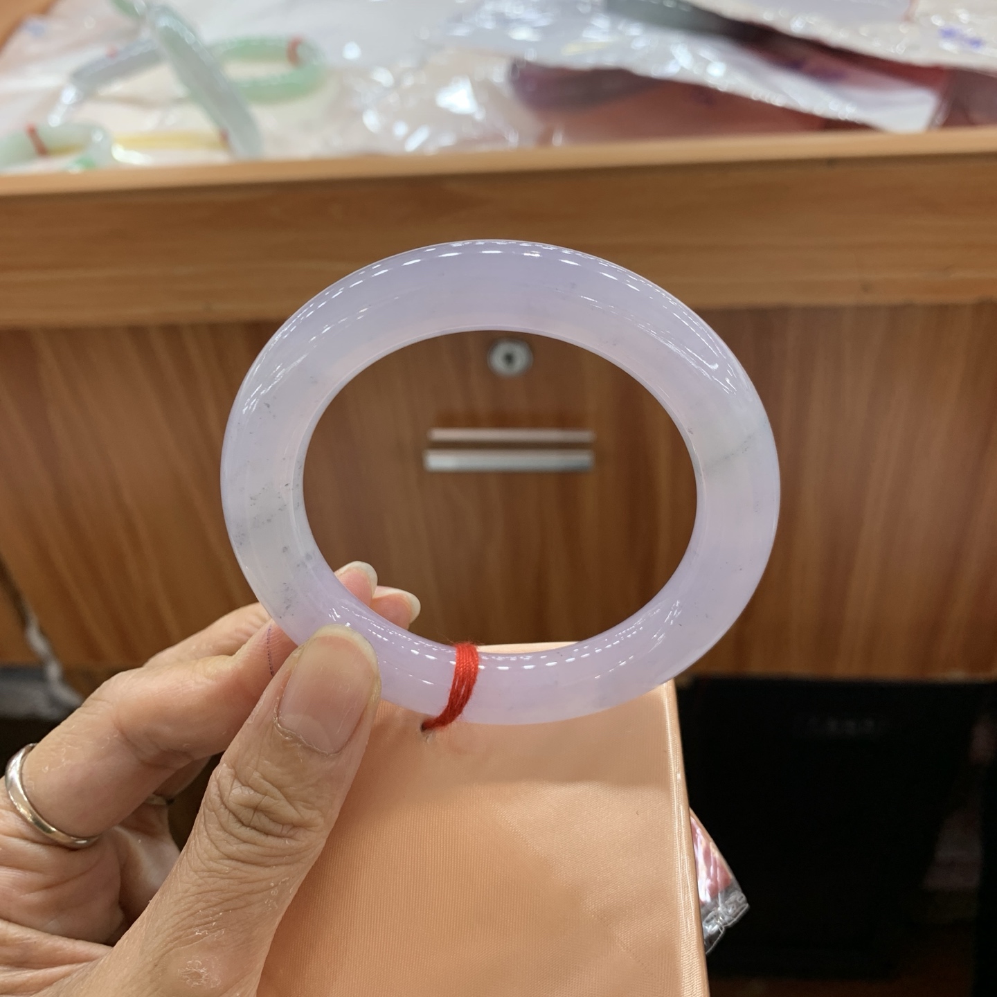 042035H冰种紫罗兰圆条翡翠手镯56.8-10.6-11.1ss50182a