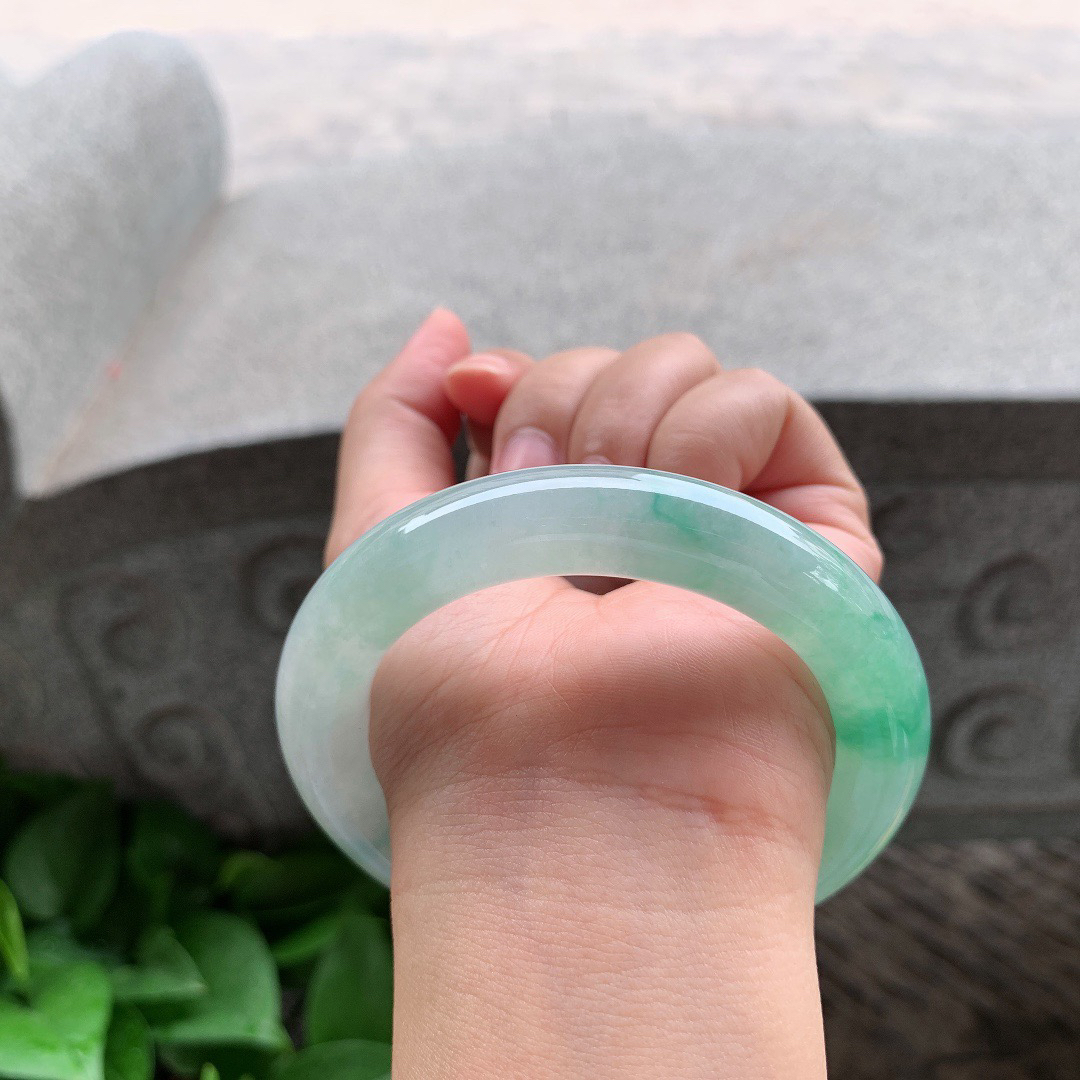 圈口 57.6-12.1-11.5【冰飘绿圆条手镯】圆条57 58可戴