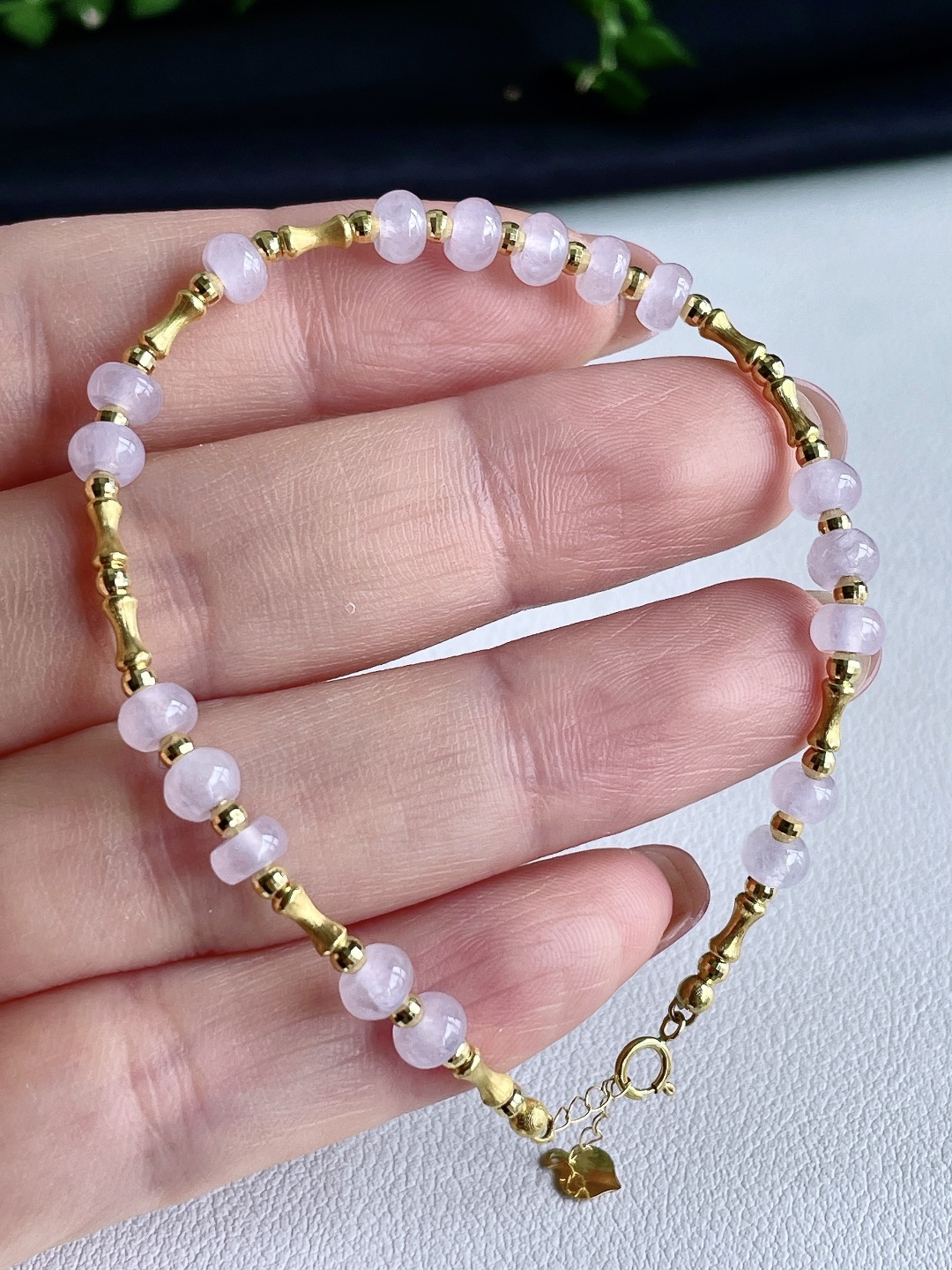 【珠子】冰紫底手串圆珠算盘珠手串【说明】缅甸 性比高  【尺寸】4.8-3mm【重量】3.6克