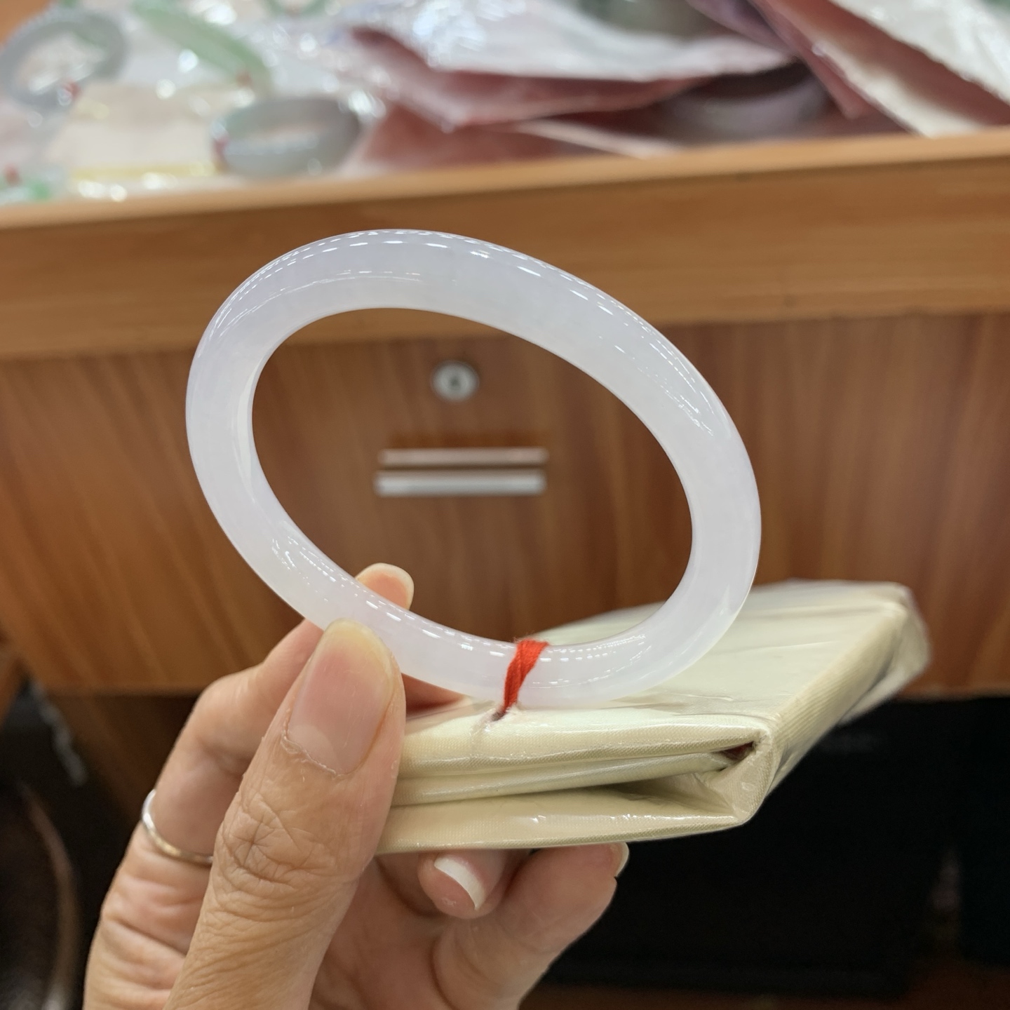 042005FN 白冰贵妃翡翠手镯 54-47-7.8-7.3