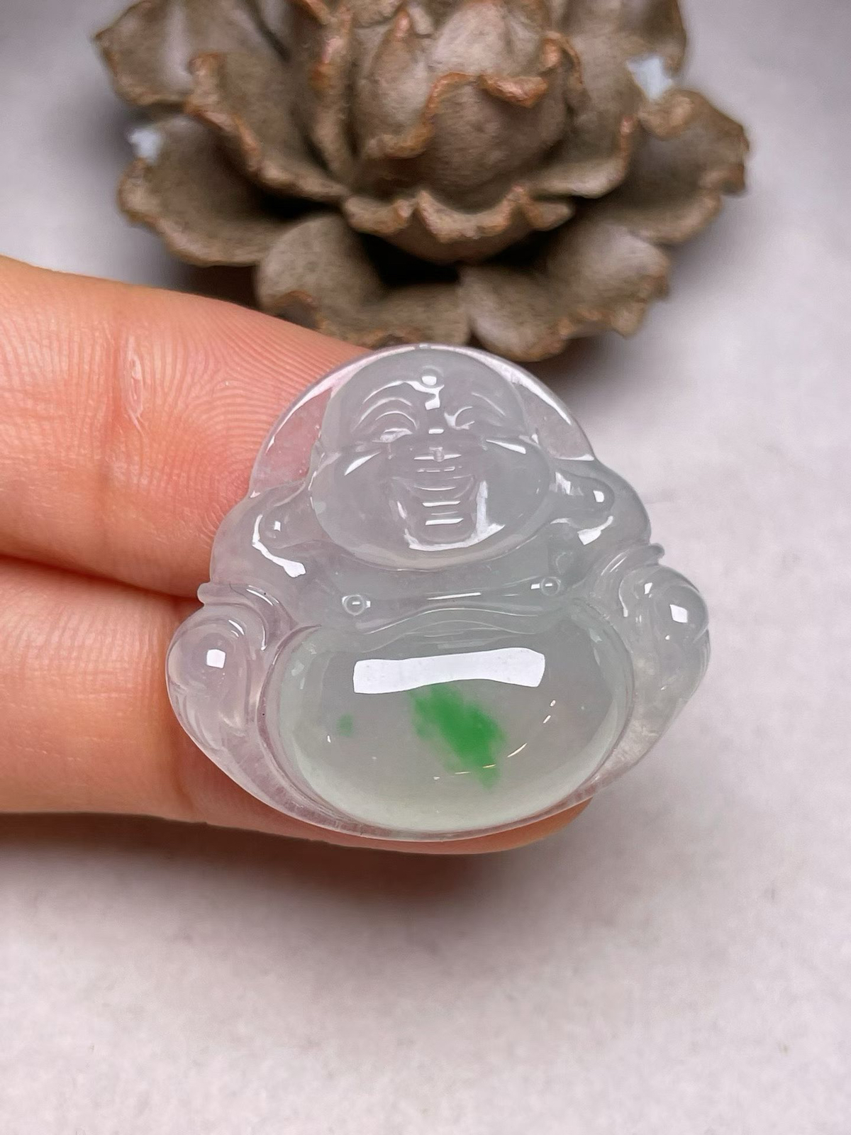 冰种飘绿【佛公】吊坠，种水好，玉质细腻 ，卖相好‘