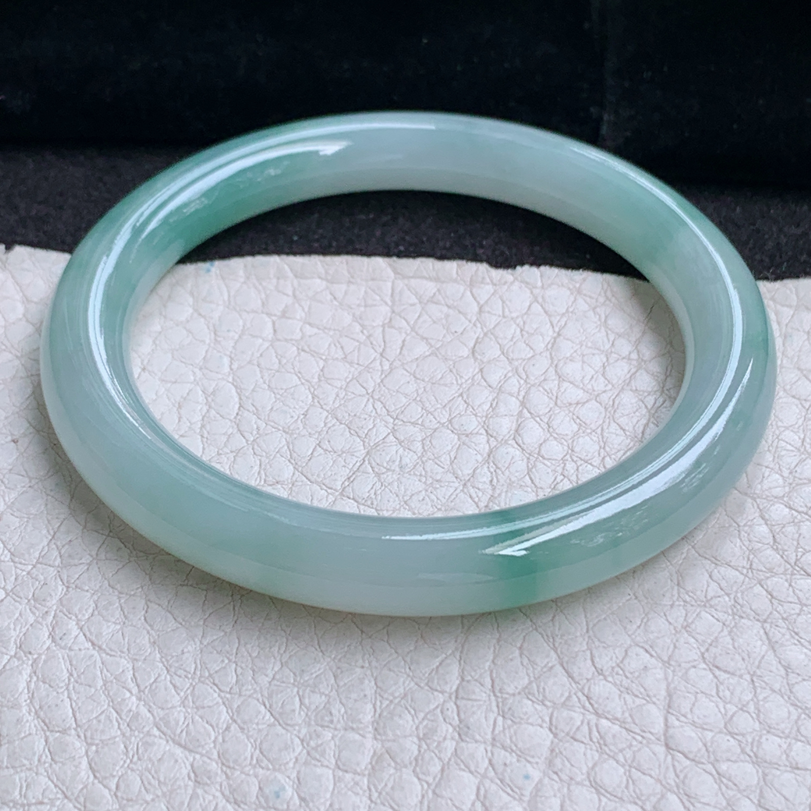 n小圈口51.5*8美人镯 天然缅甸翡翠a货手镯飘花圆条正圈叮当镯