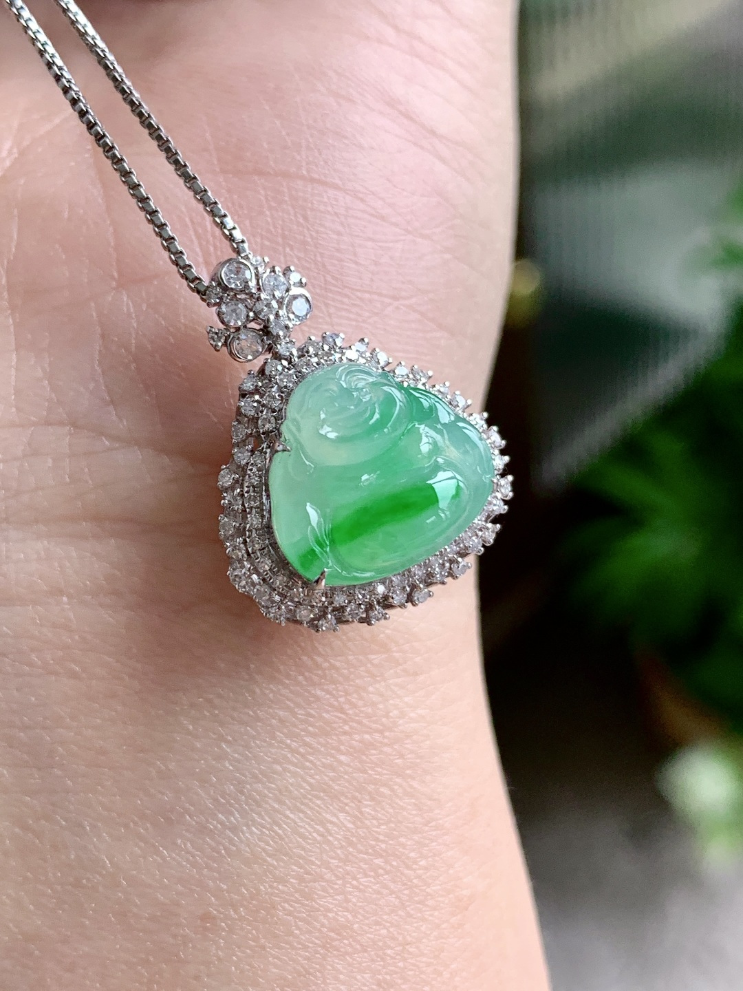 高冰飘绿花佛公吊坠，缅料 18k金镶嵌 无裂 性比高 飘花，22-17.9-10，11.5-12.9-3.3，3.4克