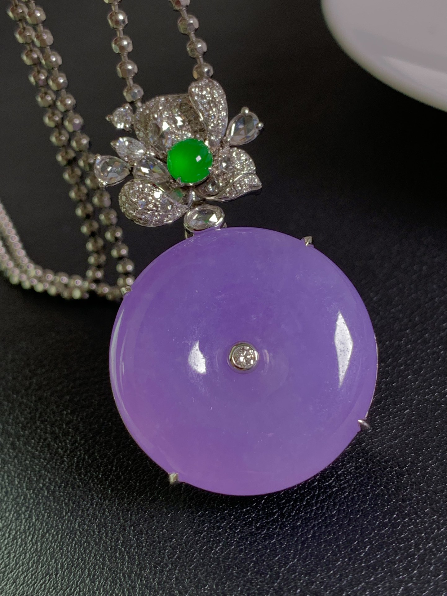 ️【18k金镶嵌平安扣吊坠】紫色浓郁，见光靓美入心坎，尺寸：成品：41.5*26.2*10.6，裸