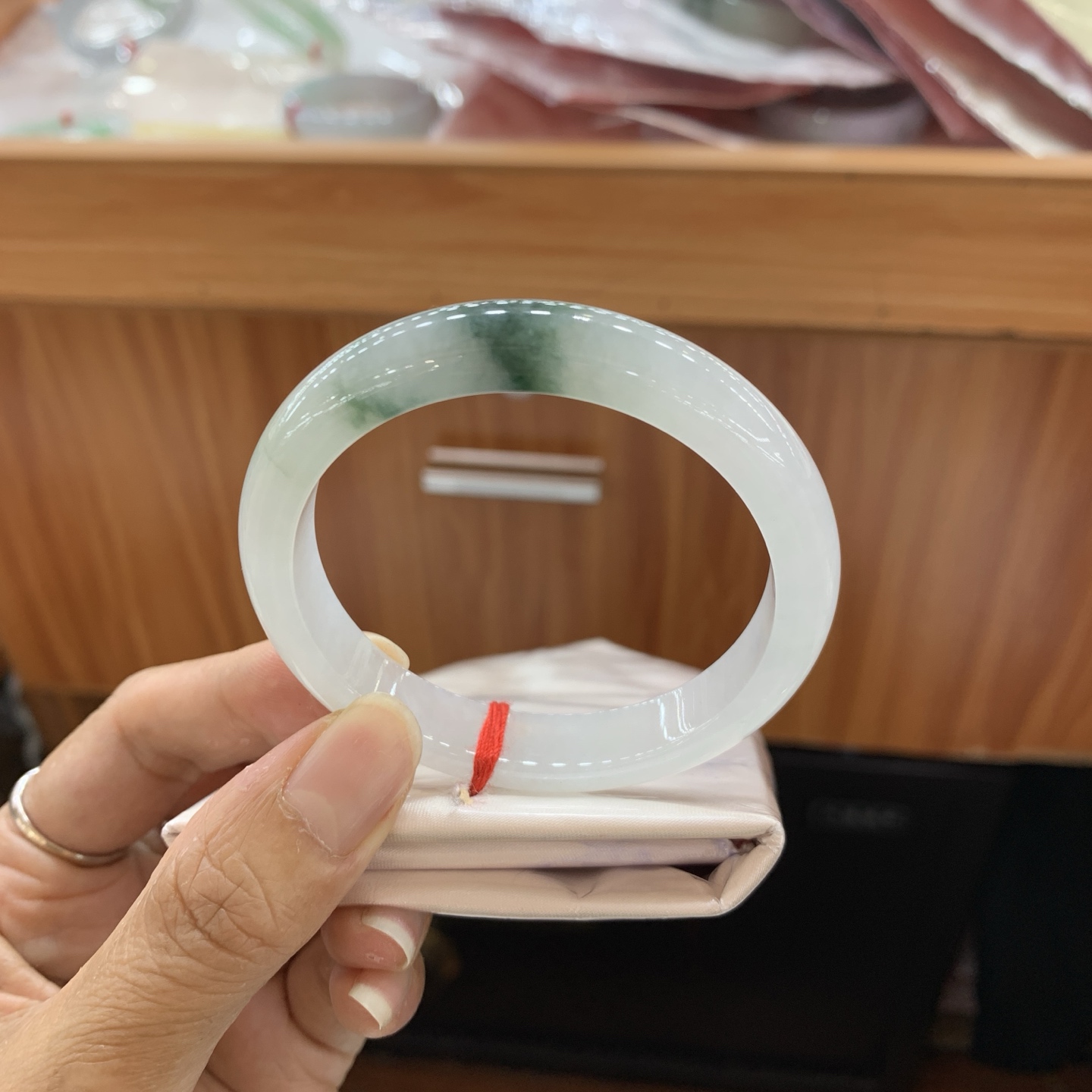 042004FN飘花正圈翡翠手镯54-10.3-7.3