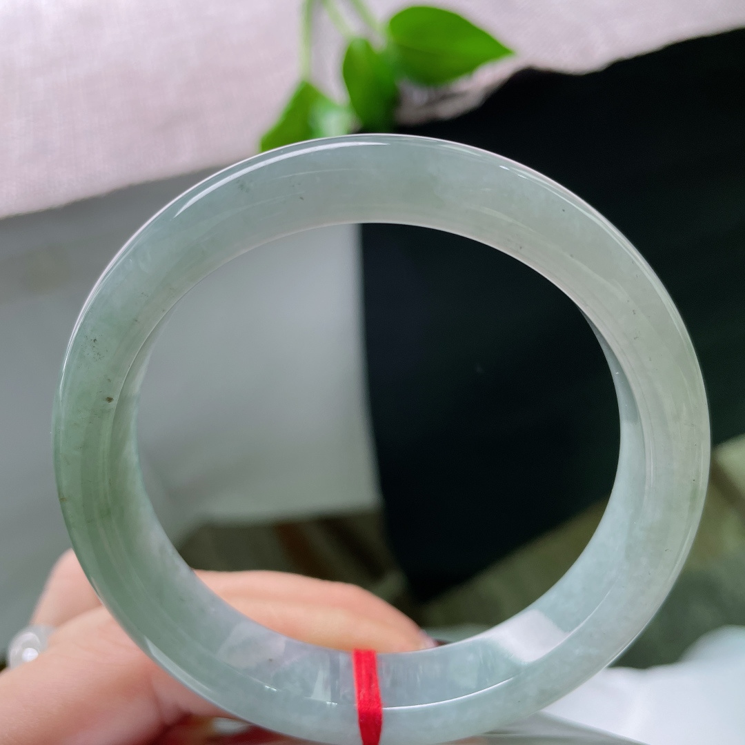 58.6/12.7/8蓝底正圈，水润细腻。悠悠岁月，温婉，乌鸡，无裂。ss51119a