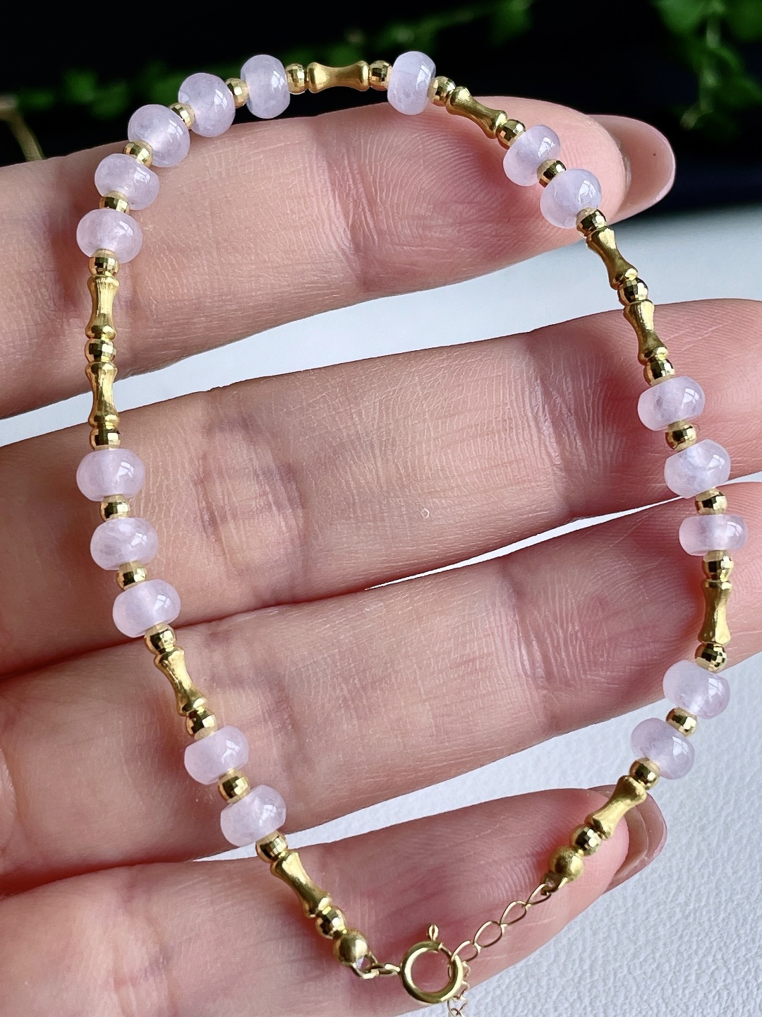 【珠子】冰紫底手串圆珠算盘珠手串【说明】缅甸 性比高  【尺寸】4.8-3mm【重量】3.6克