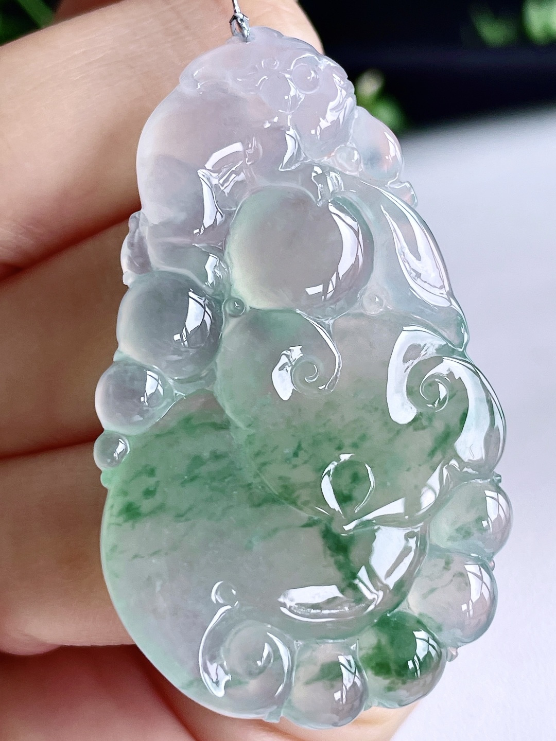 【裸石】冰飘花貔貅如意吊坠【说明】缅甸 无裂 性比高  【尺寸】51.6-30.6-5.7【重量】18克