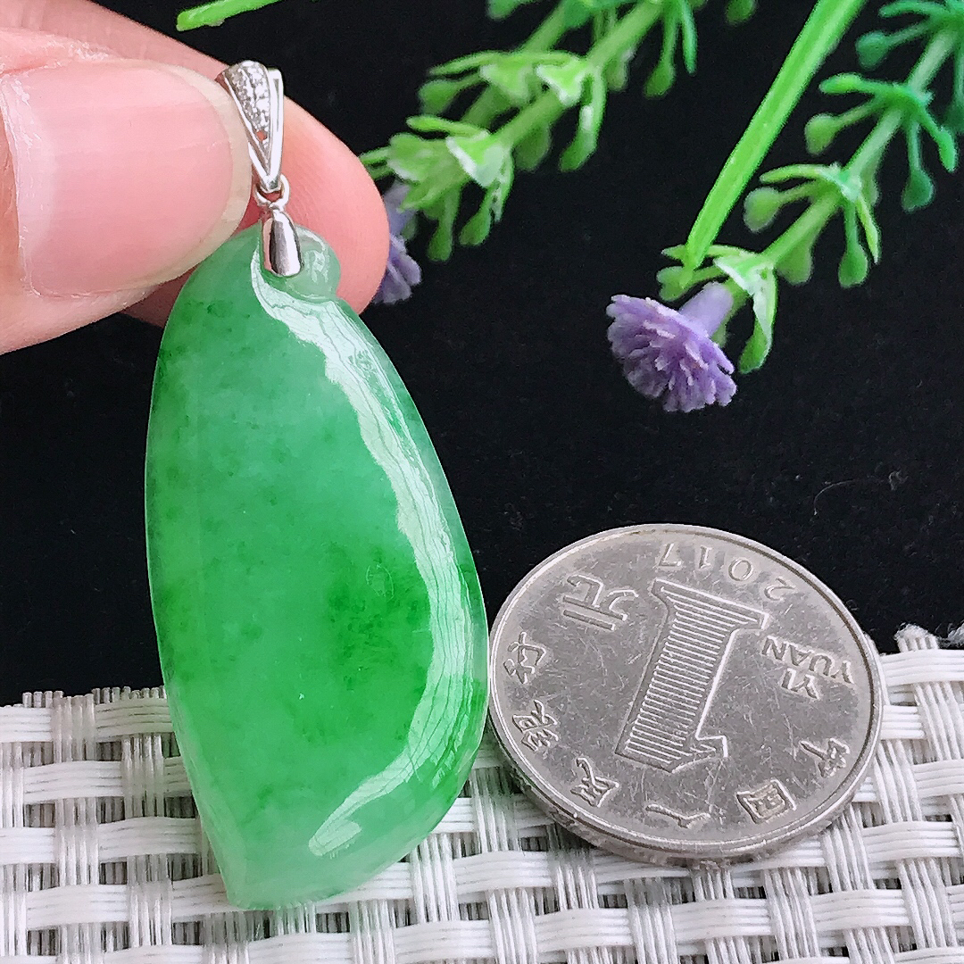 自然光41.2/19.5/5老坑18k金镶嵌满绿辣阳绿福瓜吊坠翡翠玉坠挂件
