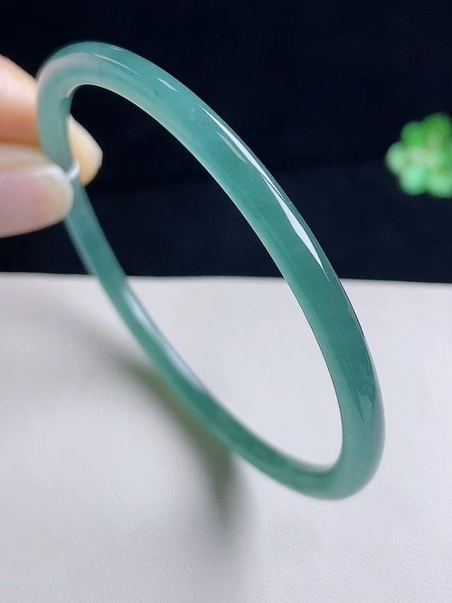 手镯，无裂，尺寸57.2/4.1/3.2/编号va19