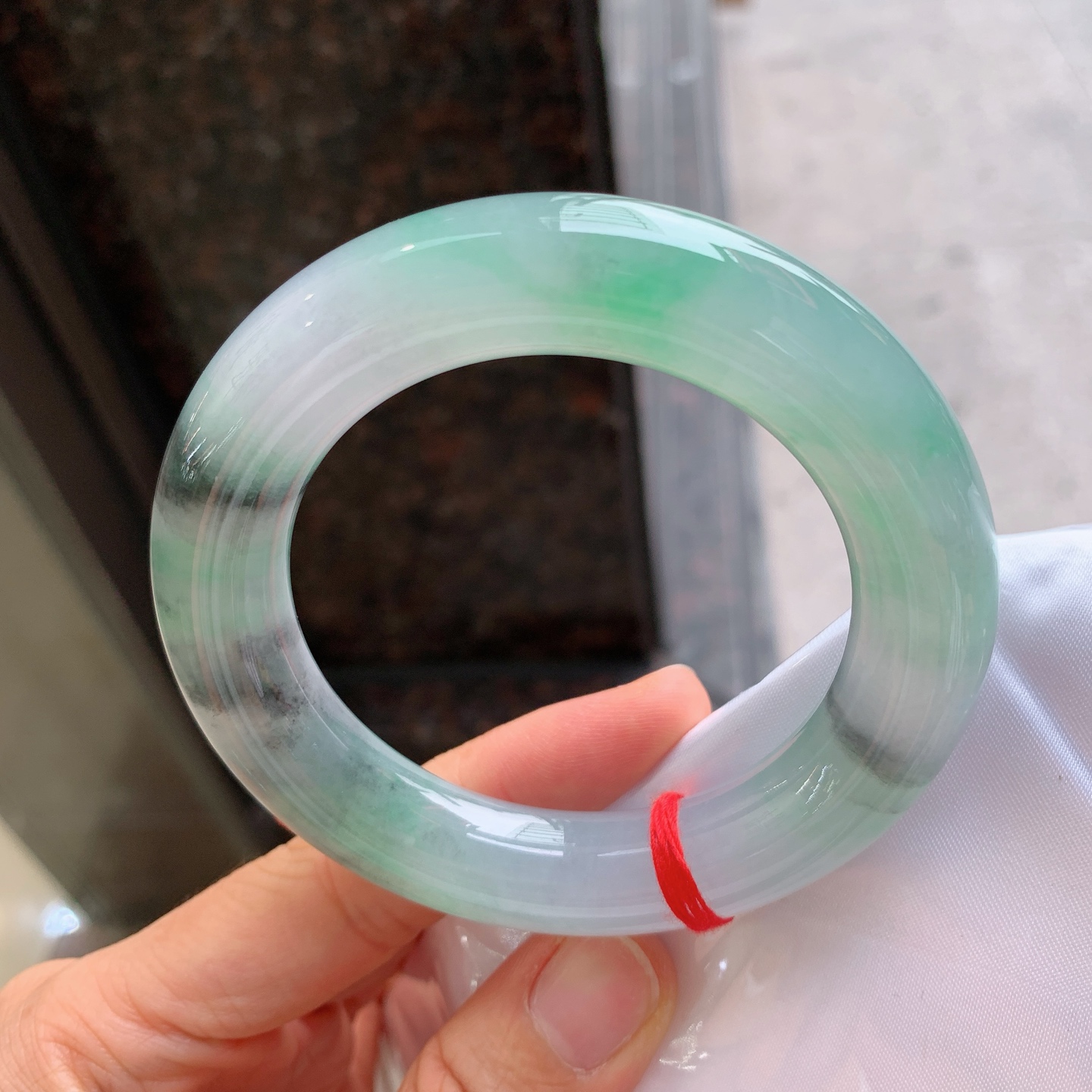 圆条冰种飘花，无裂，尺寸：55.4/13.3/13.2，版型好