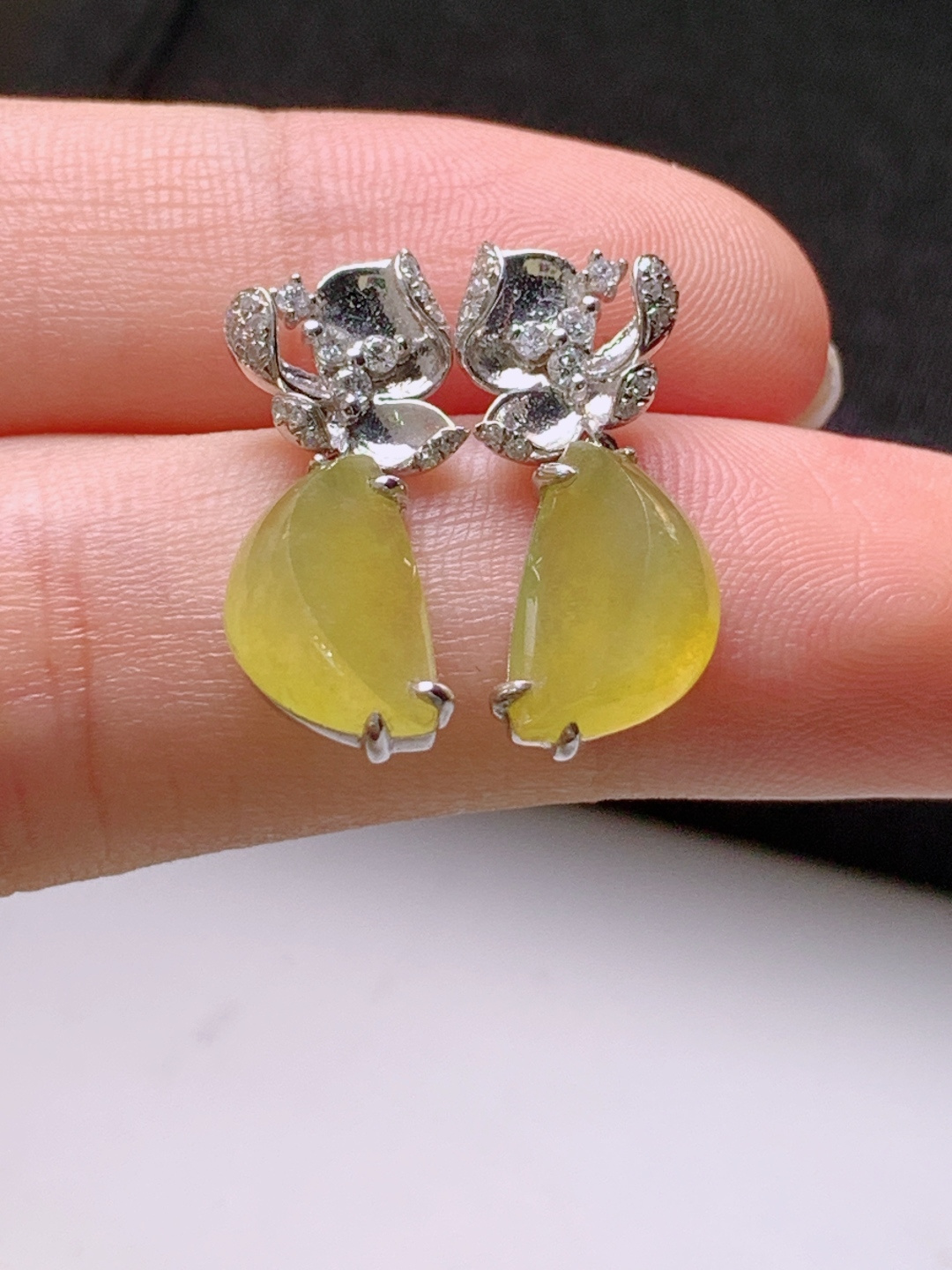 ️ 冰黄翡随形耳钉，无裂色正，超值裸石31.3-7.3-4