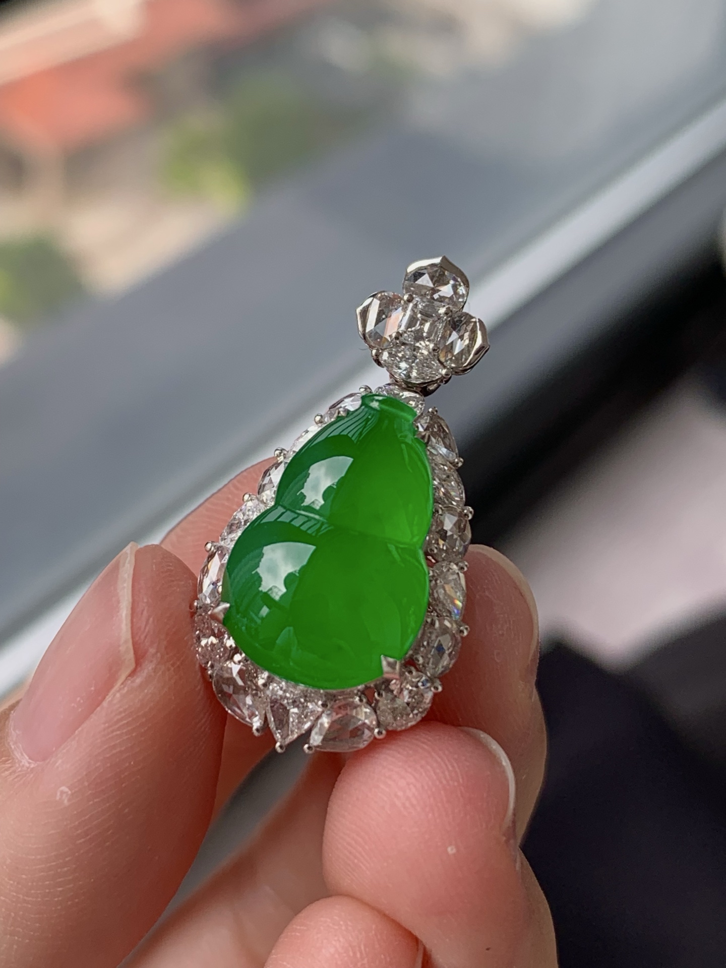 ️【18k金镶嵌葫芦吊坠戒指两用款】种老细腻，色阳浓郁起胶，尺寸：圈口：14.5，成品：28.1*