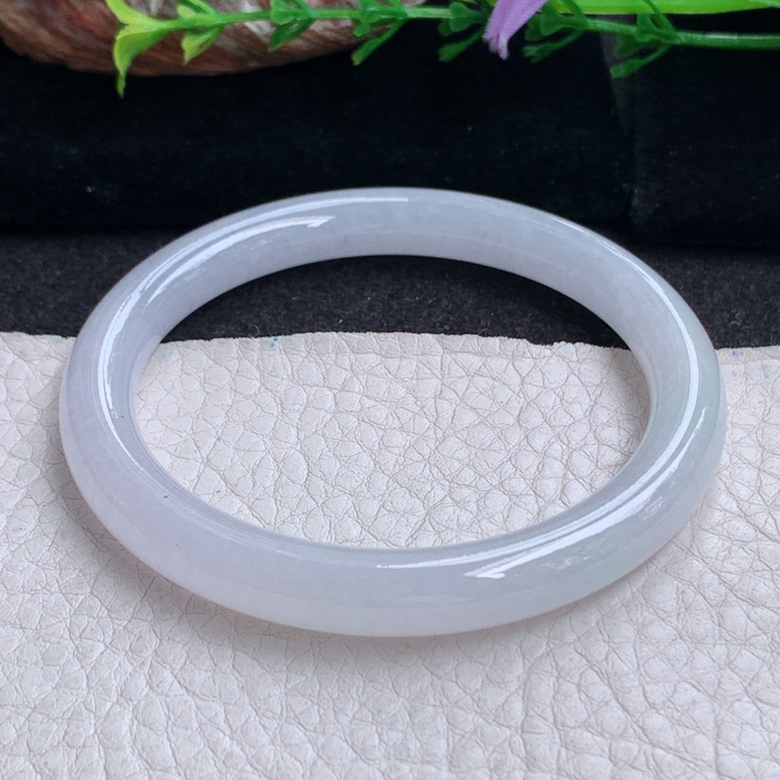 n小圈口53*7.8*7.6美人镯 天然缅甸翡翠a货手镯纯美白月光圆条正圈叮当镯