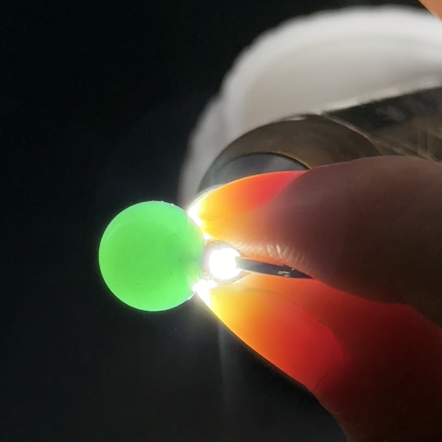 精品18k墨翠珠子耳坠 种好色正 黑度极好 打灯通透 油性十足 尺寸10.4