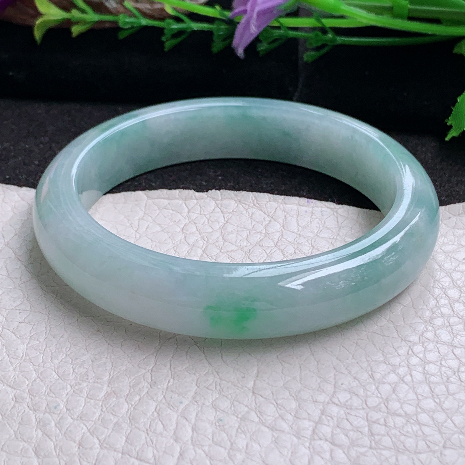 ee实拍58*12.6*8.5平安镯 天然缅甸翡翠手镯蓝底飘绿胶感正圈玉镯子