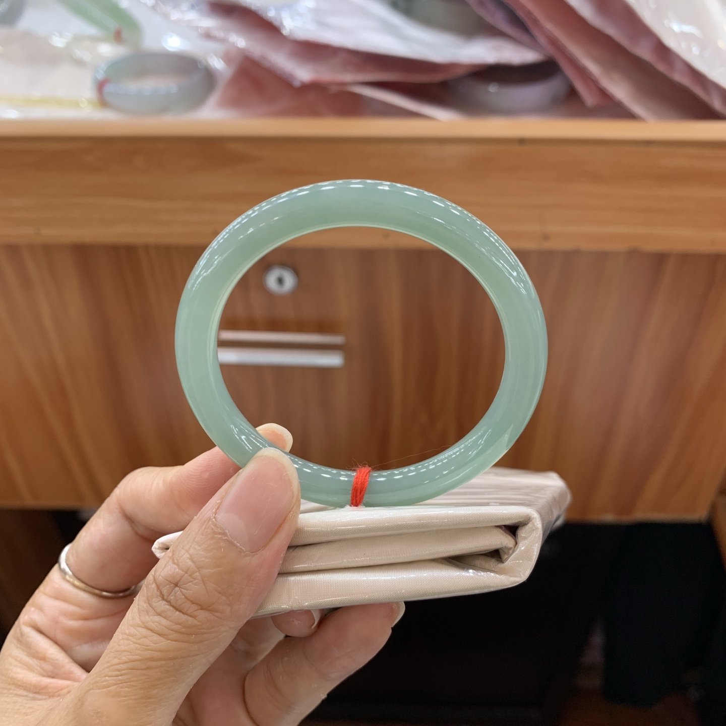 042003FN蓝水小圆条翡翠手镯52-7.3-7.1