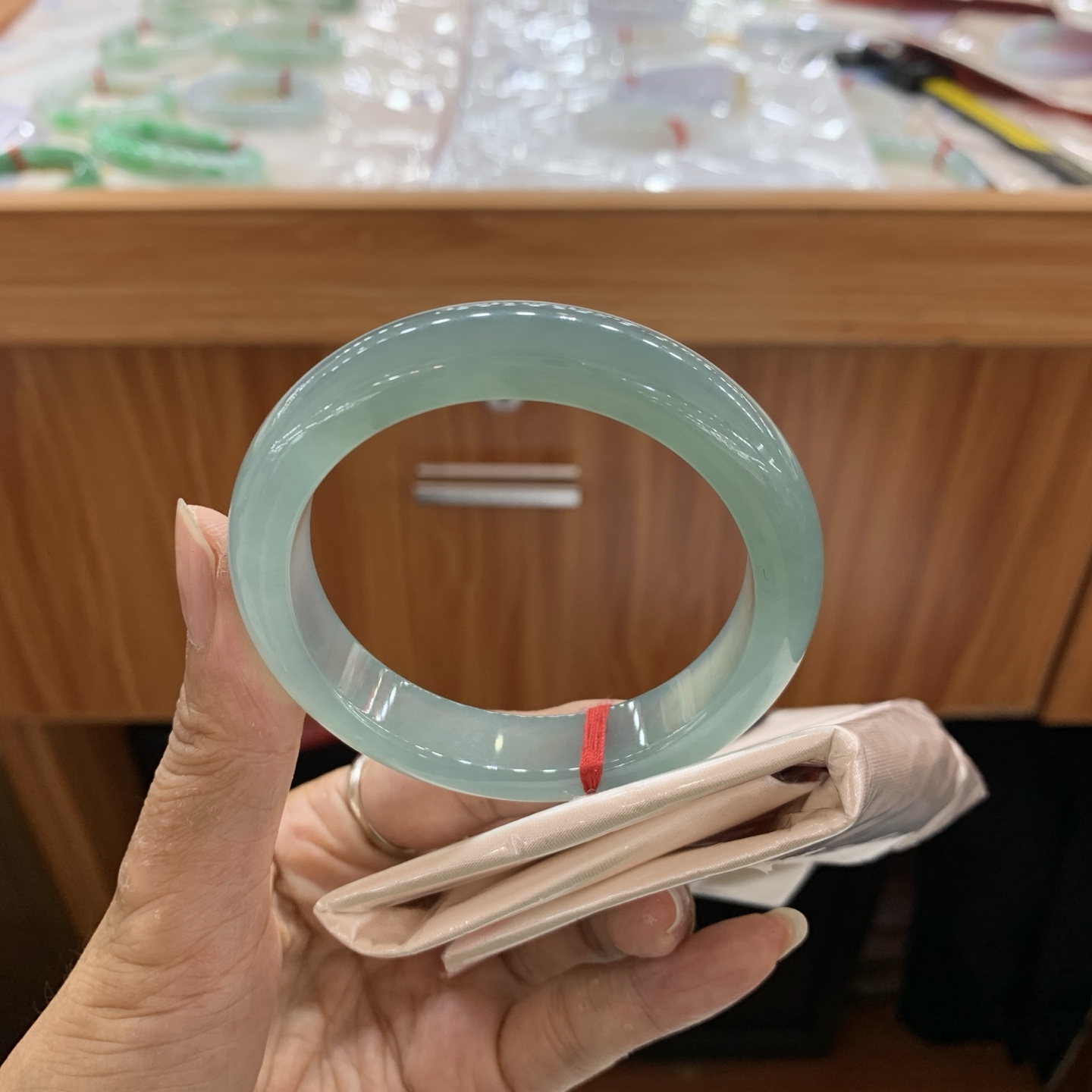 042045CK冰蓝胶正圈翡翠手镯54.7-12.1-8.4