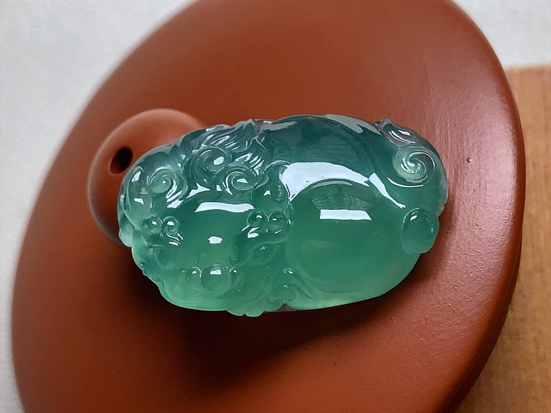 ️ 冰种蓝水麒麟 色泽漂亮，种水，无裂尺寸15.6*26*7.6  超值